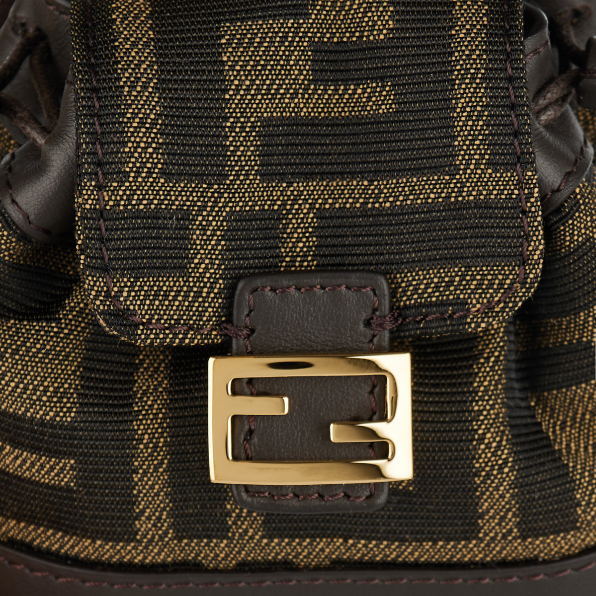 Fendi Bags оригінал | Швидка доставка Україна – вид ззаду