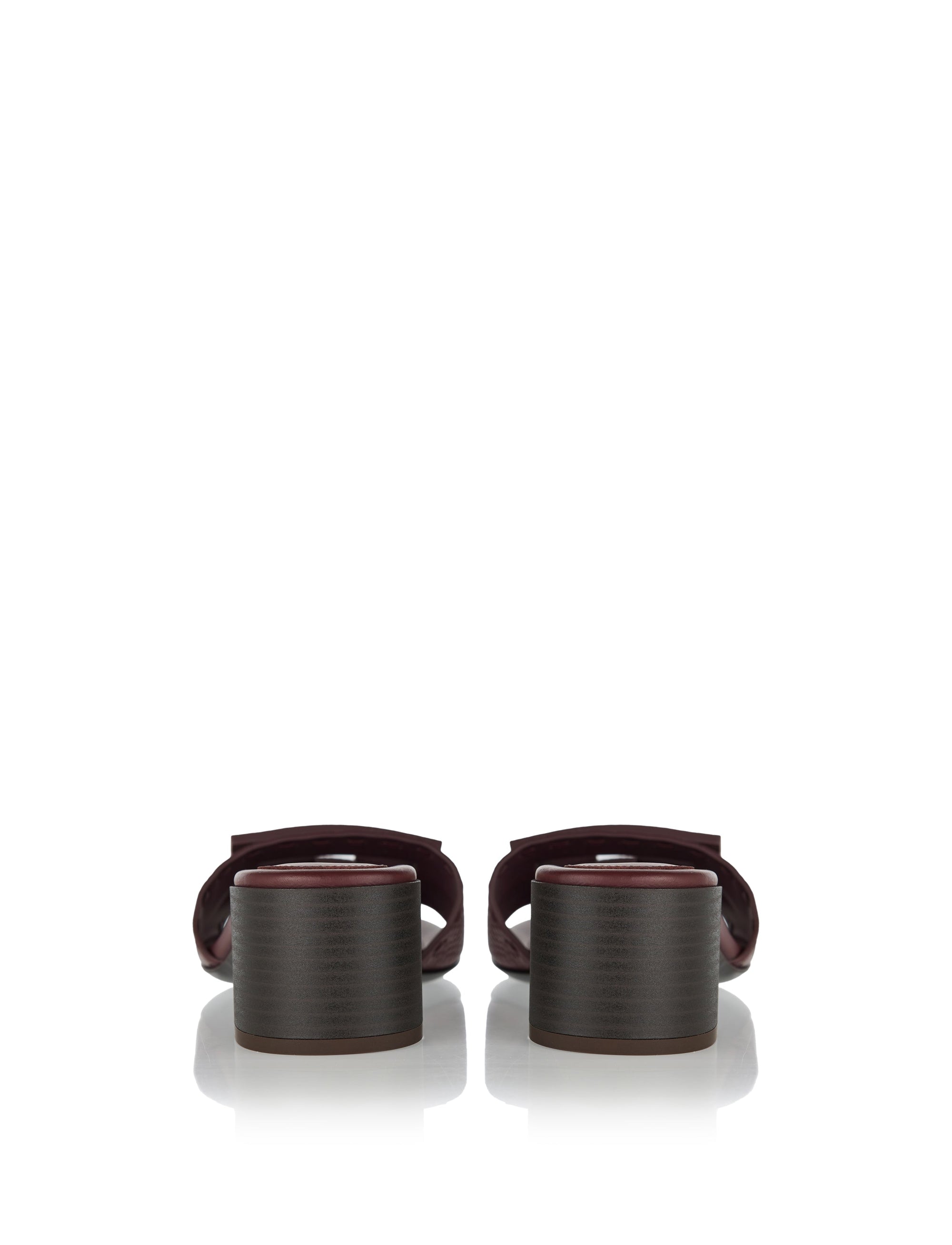 Оригінальна Baguette Slide Sandals Fendi – детальний вид