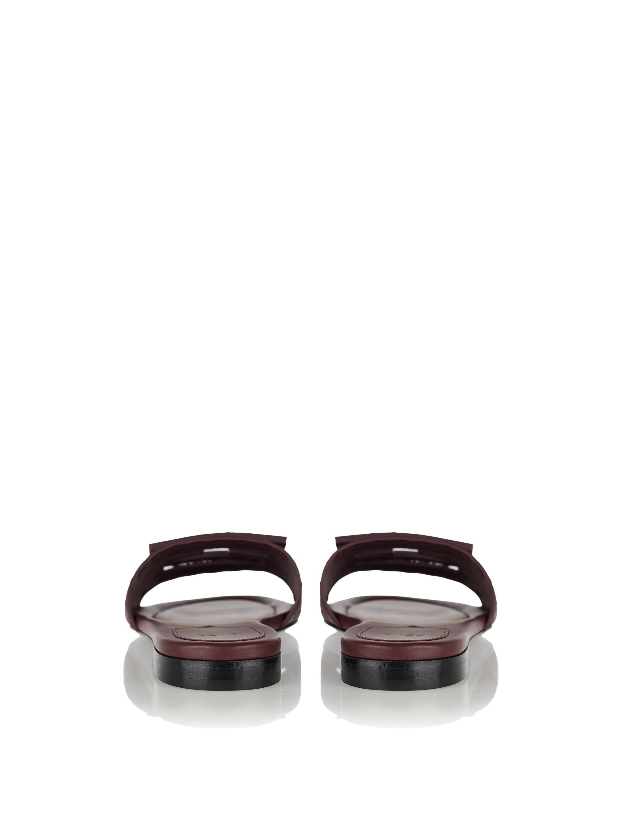 Оригінальна Baguette Leather Slides Fendi – детальний вид