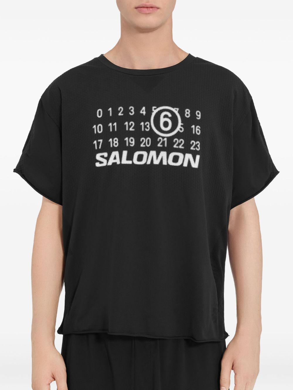 X Salomon Logo-Print T-Shirt Maison margiela оригінал – Купити в Україні – вид ззаду