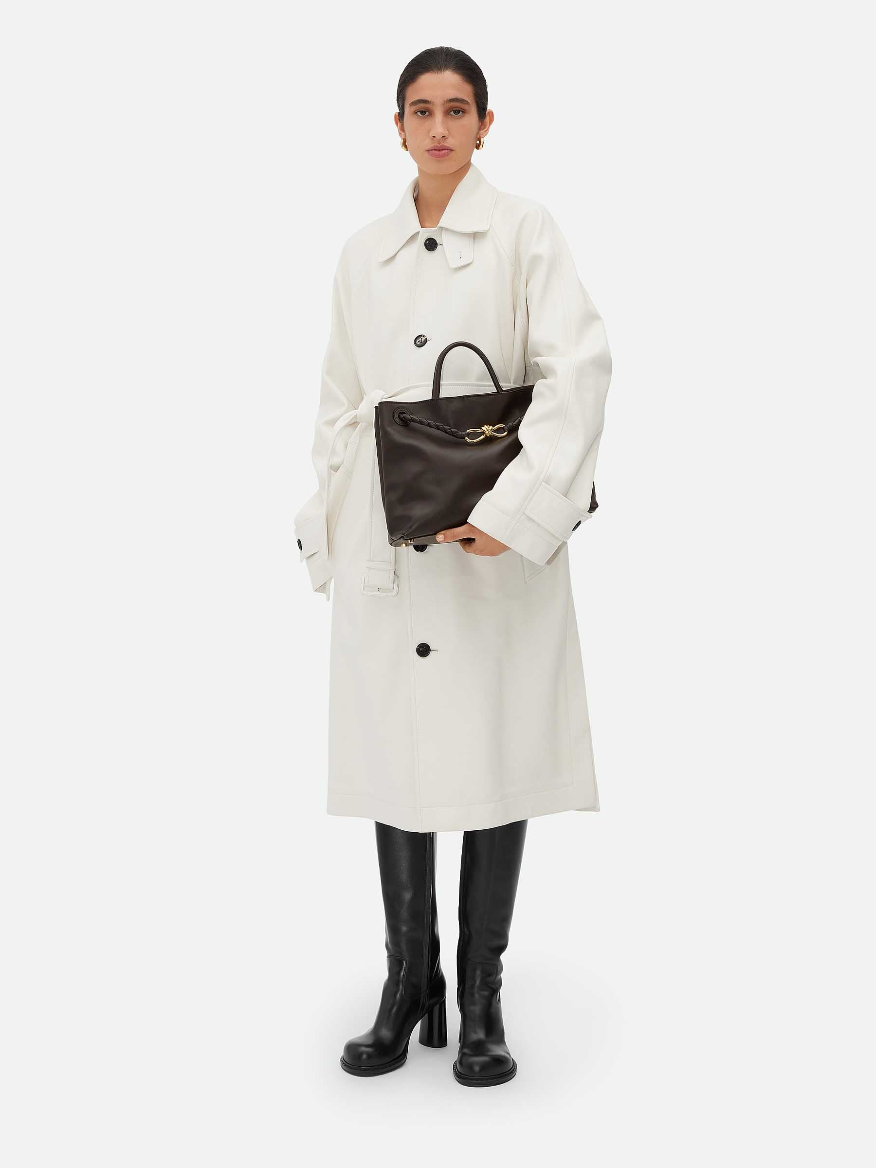 Andiamo Medium Shoulder Bag Bottega veneta оригінал – Купити в Україні – вид ззаду