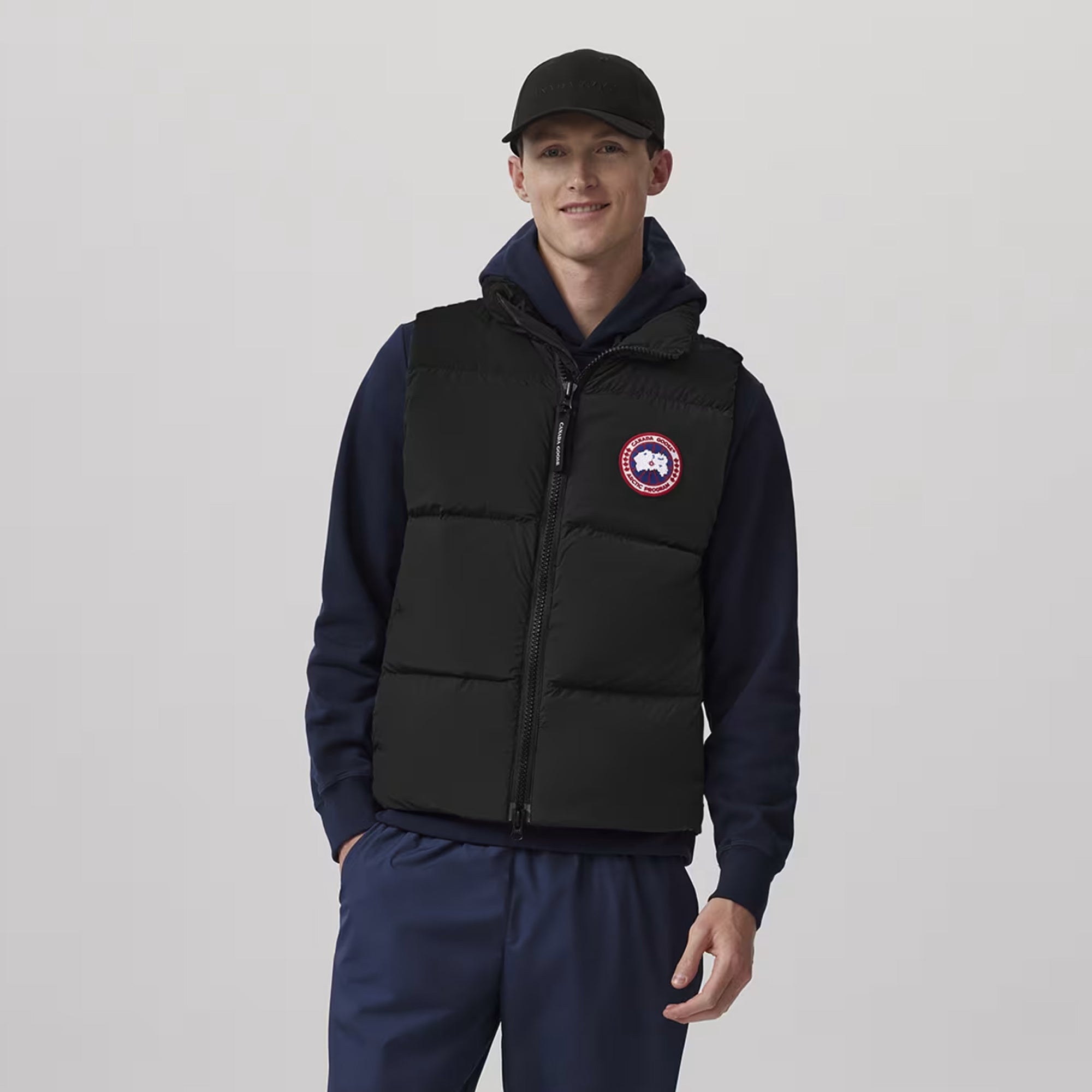 Mens Lawrence Puffer Vest CANADA GOOSE оригінал – Купити в Україні – вид ззаду