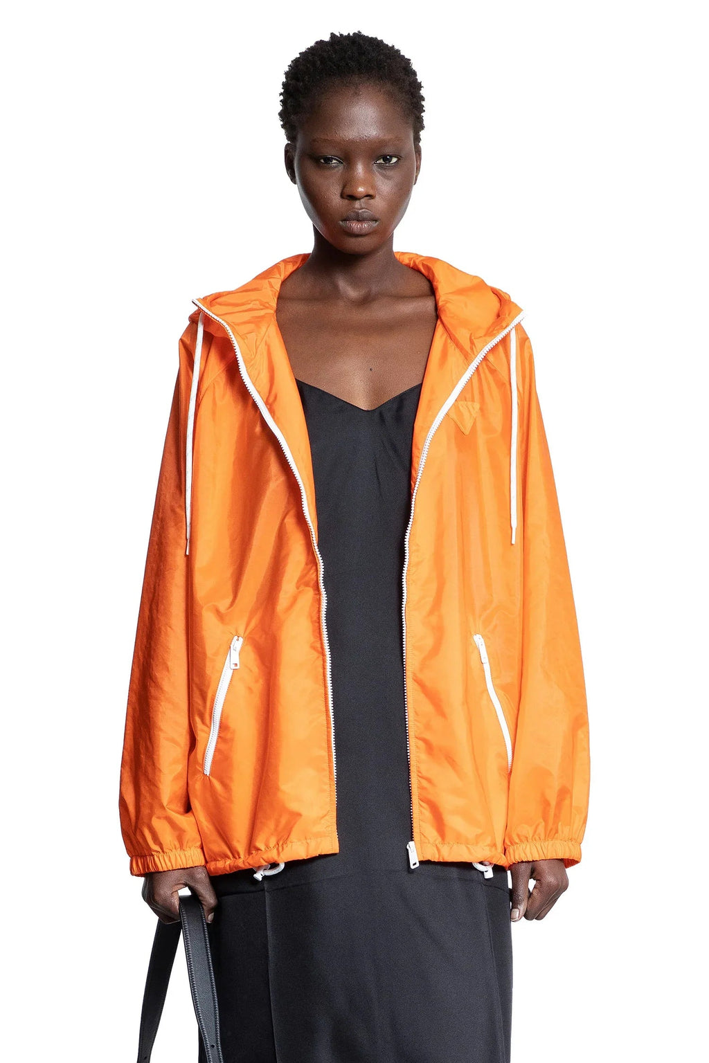 Prada Outerwear оригінал | Швидка доставка Україна – боковий вид