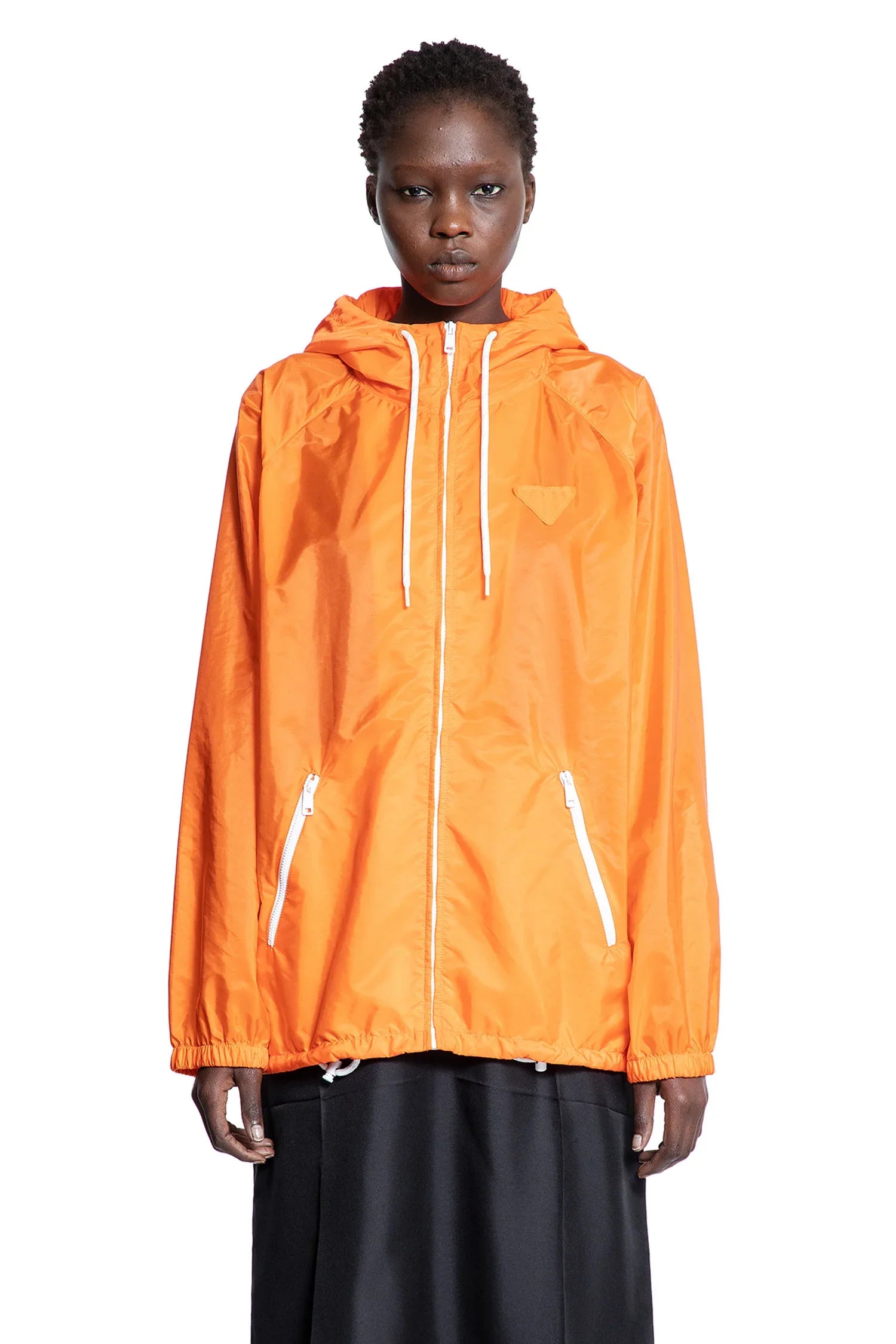 Prada Outerwear оригінал | Швидка доставка Україна – вид ззаду