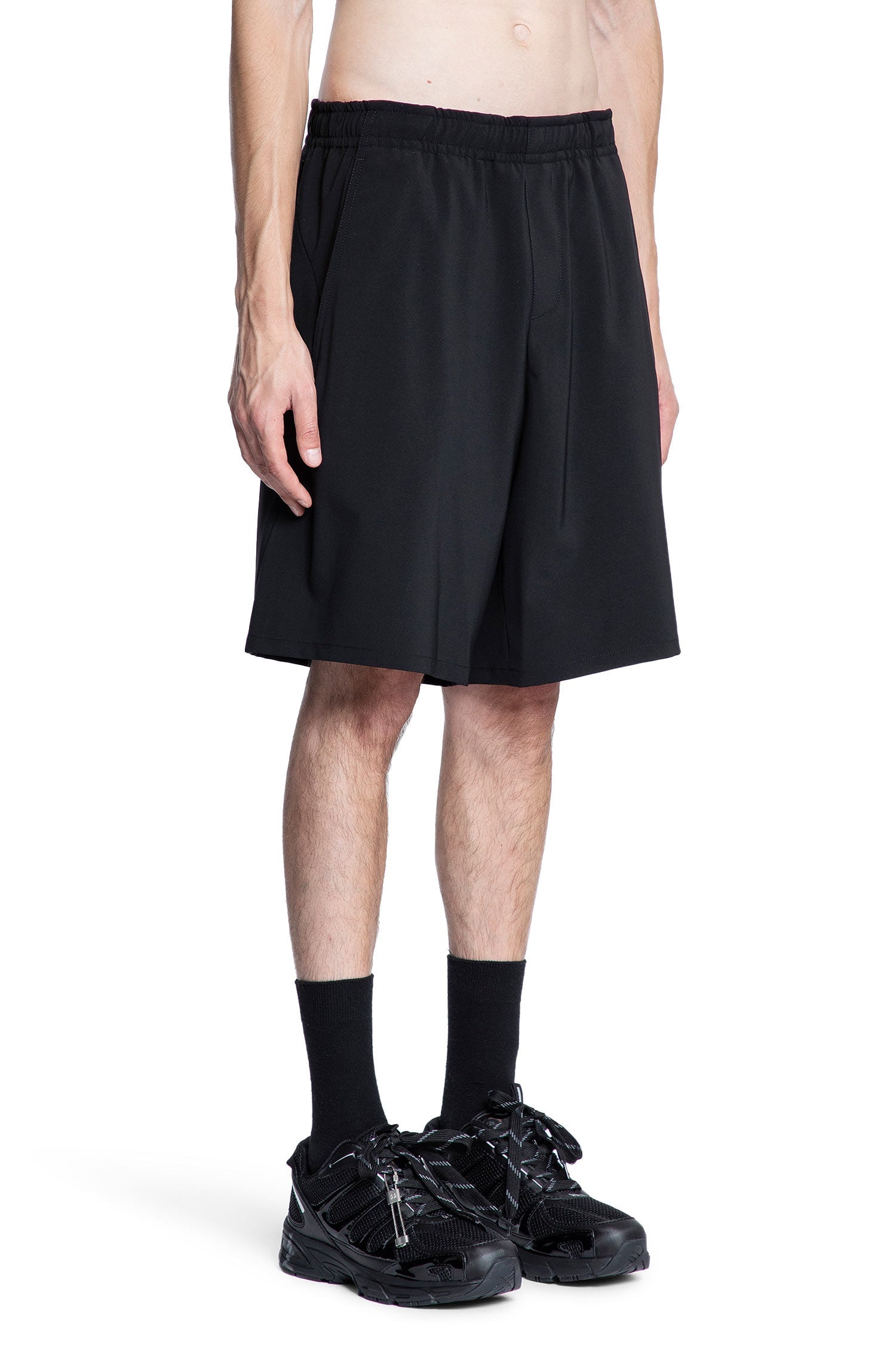 Logo Patch Shorts Moncler оригінал – Купити в Україні – детальний вид - MONCLER