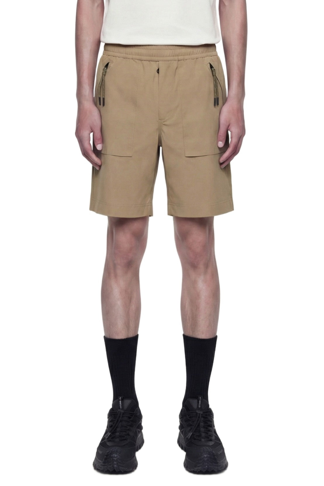 Technical Froissé Shorts Moncler – Гарантія оригінальності – боковий вид