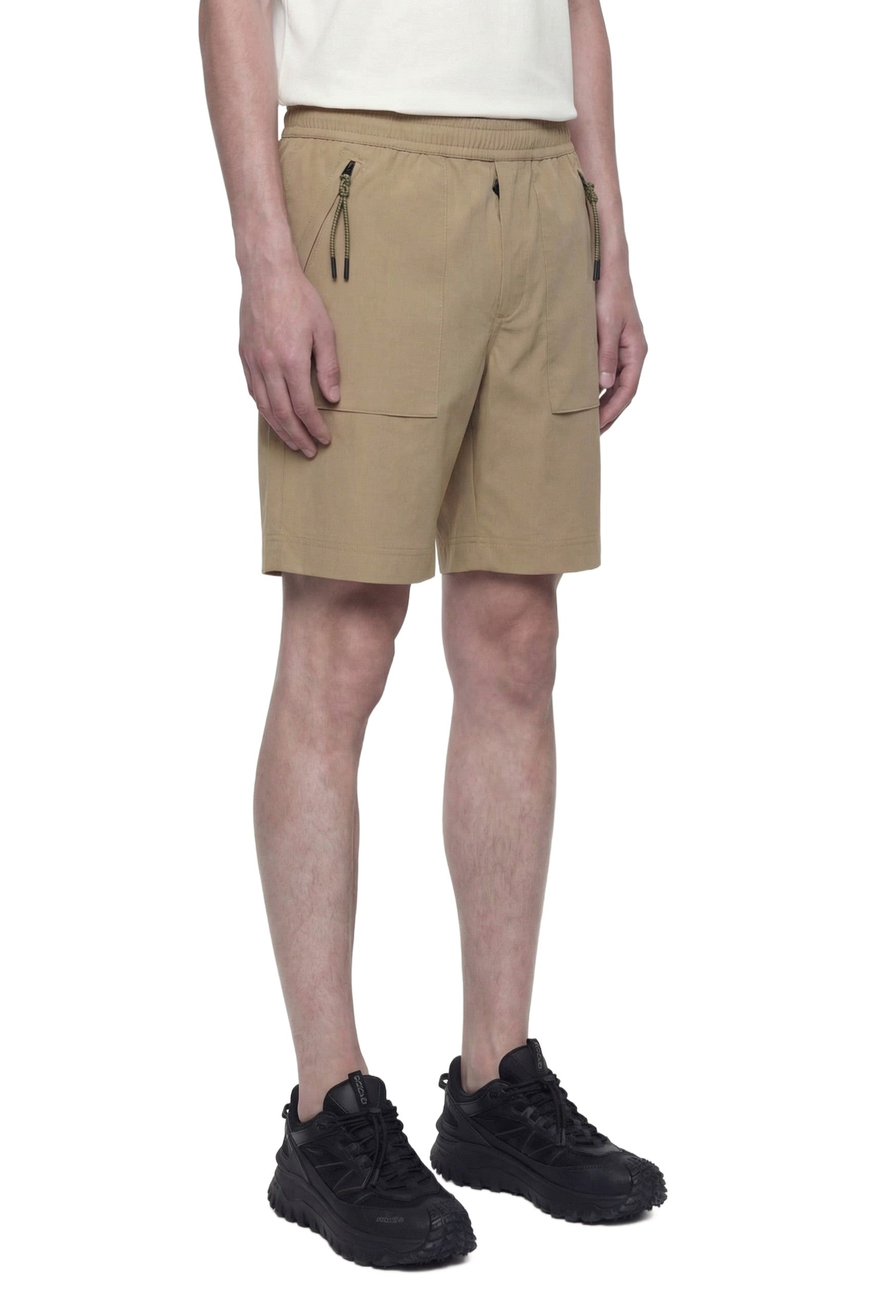 Technical Froissé Shorts Moncler – Гарантія оригінальності – детальний вид