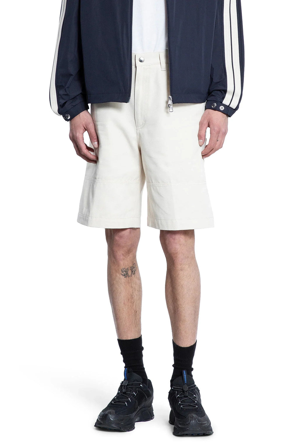 Cotton Canvas Workwear Shorts Moncler оригінал – Купити в Україні – боковий вид