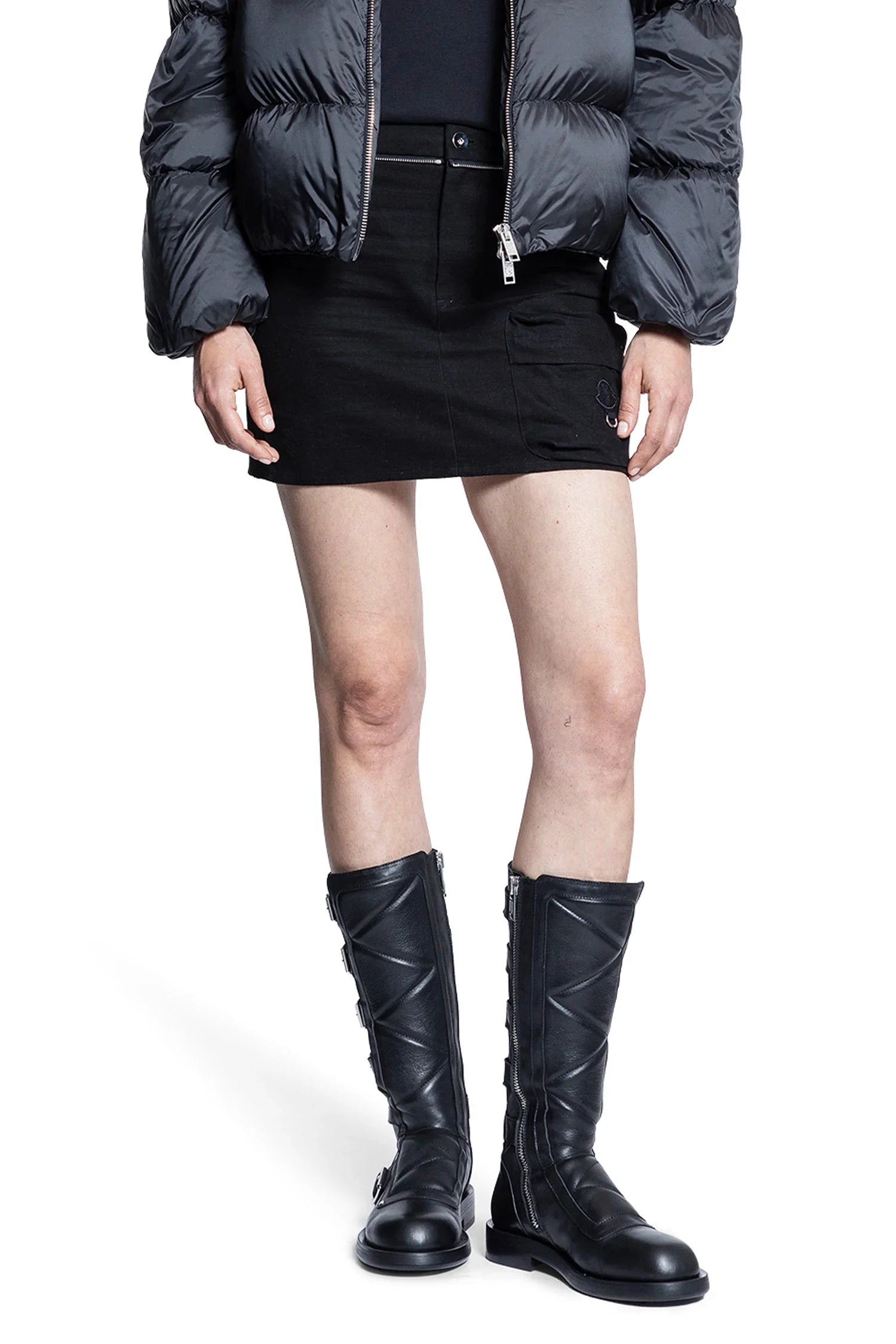 Willow Smith Collaboration Cargo Skirt Moncler оригінал – Купити в Україні – боковий вид