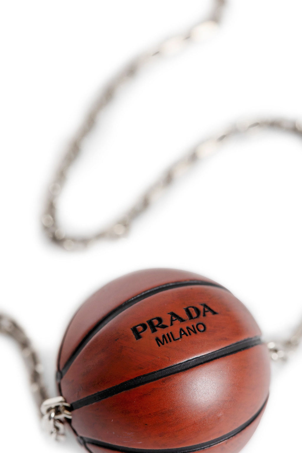 Оригінальна Basketball Necklace Prada – детальний вид