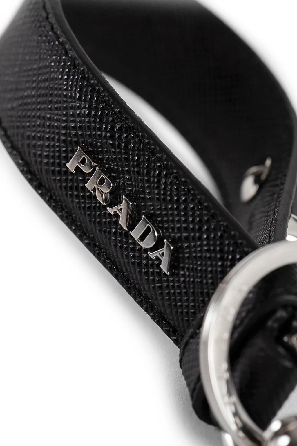 Оригінальна Man Black Keychains Prada – детальний вид