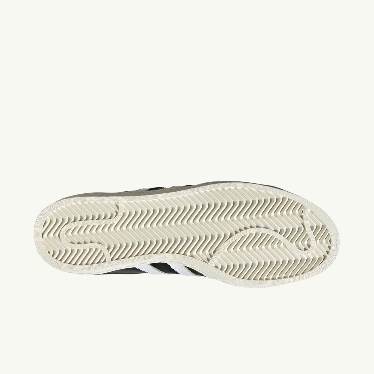 Superstar 82 Adidas оригінал – Купити в Україні – вид ззаду - ADIDAS