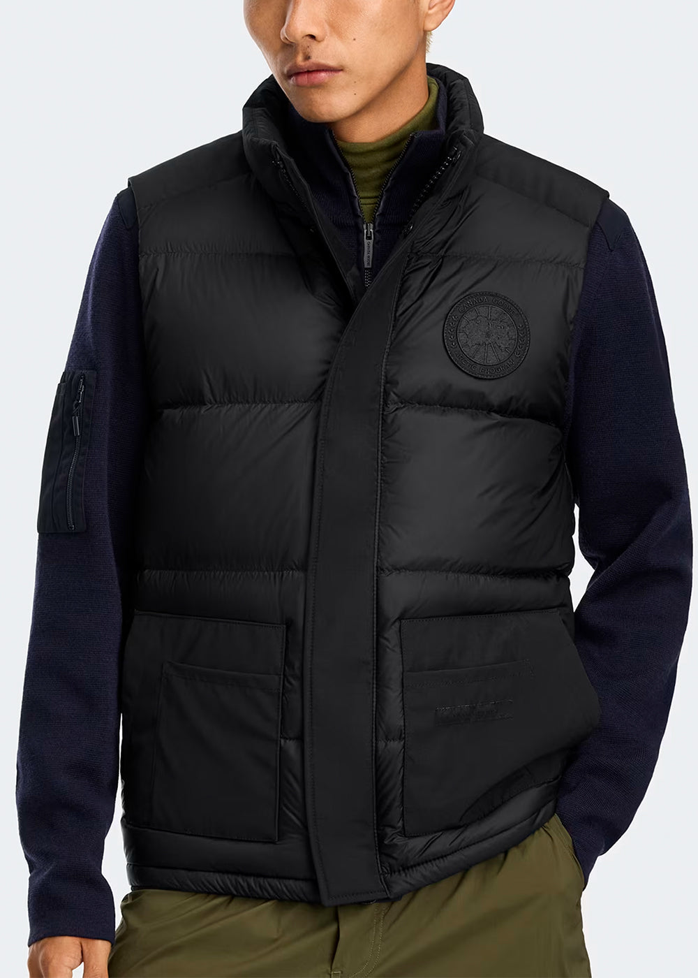 Black Paradigm Freestyle Vest Canada goose – Гарантія оригінальності – вид ззаду