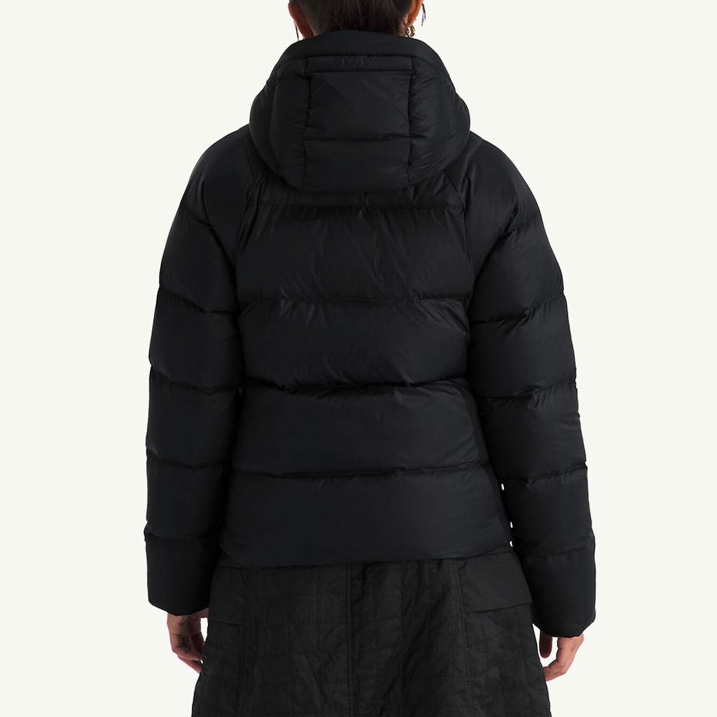The north face Outerwear оригінал | Швидка доставка Україна – вид ззаду
