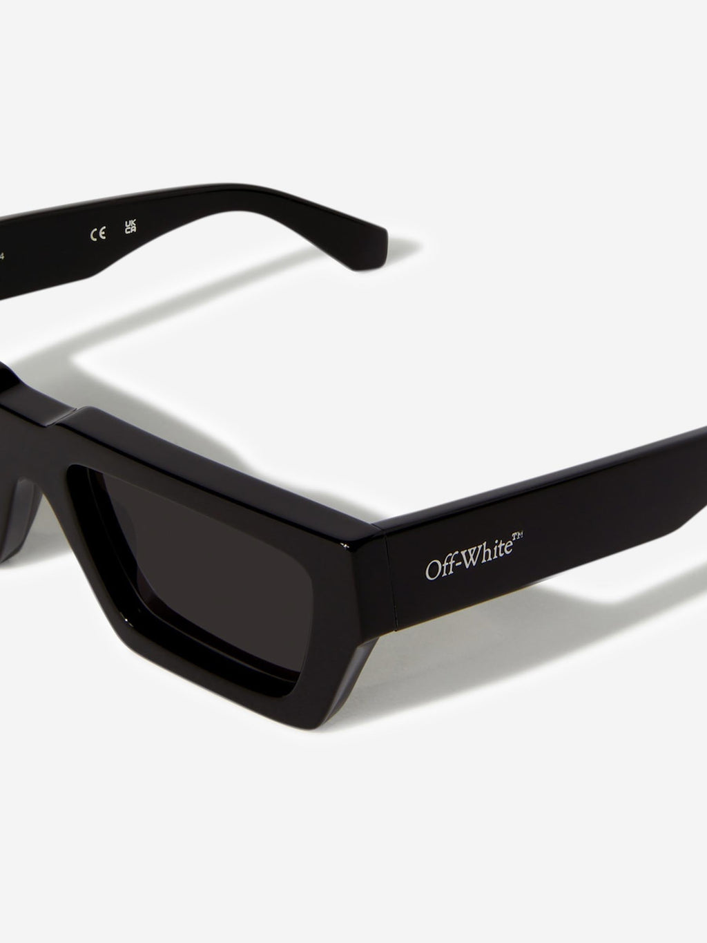 Manchester Sunglasses Off-white – Гарантія оригінальності – вид ззаду