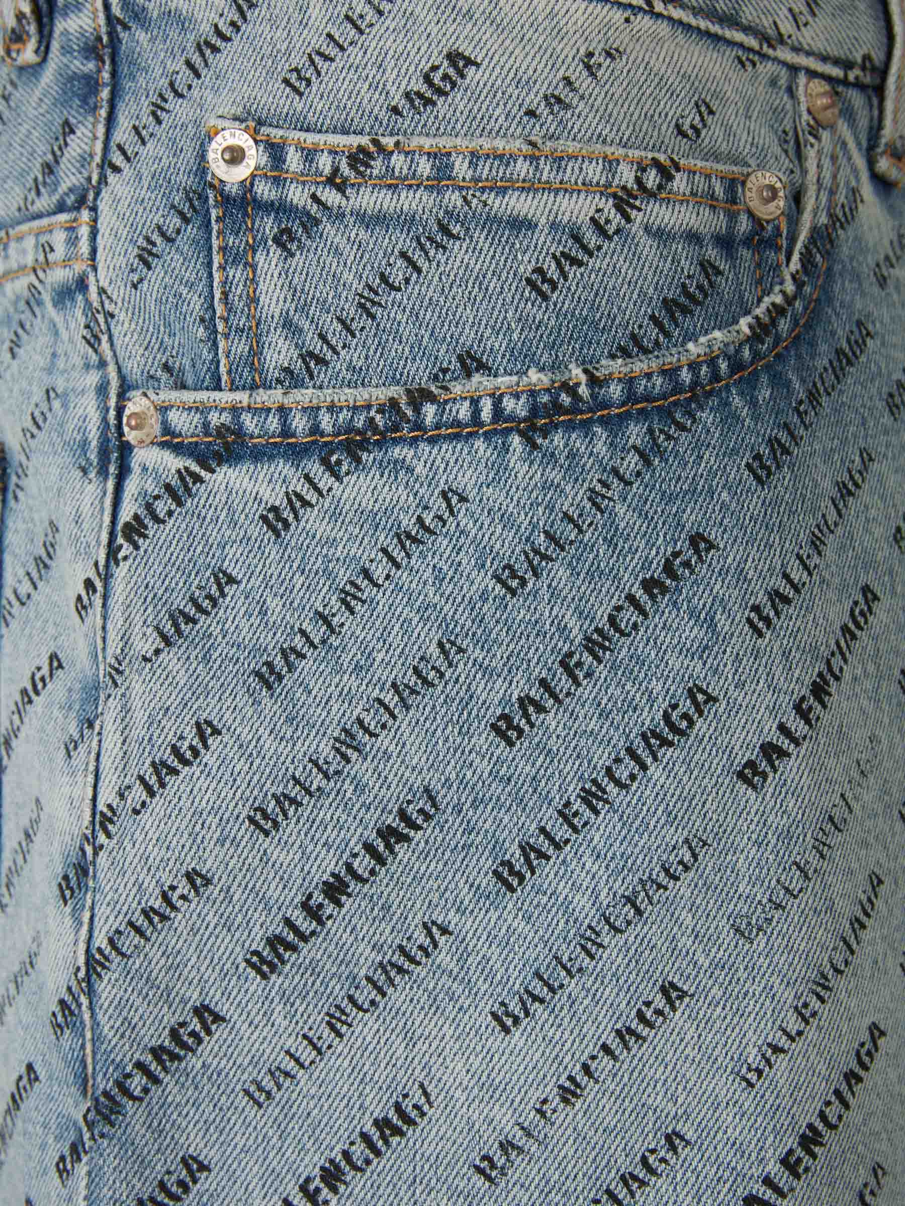 Monogram Denim Bermuda Shorts Balenciaga – Гарантія оригінальності – збільшений вид