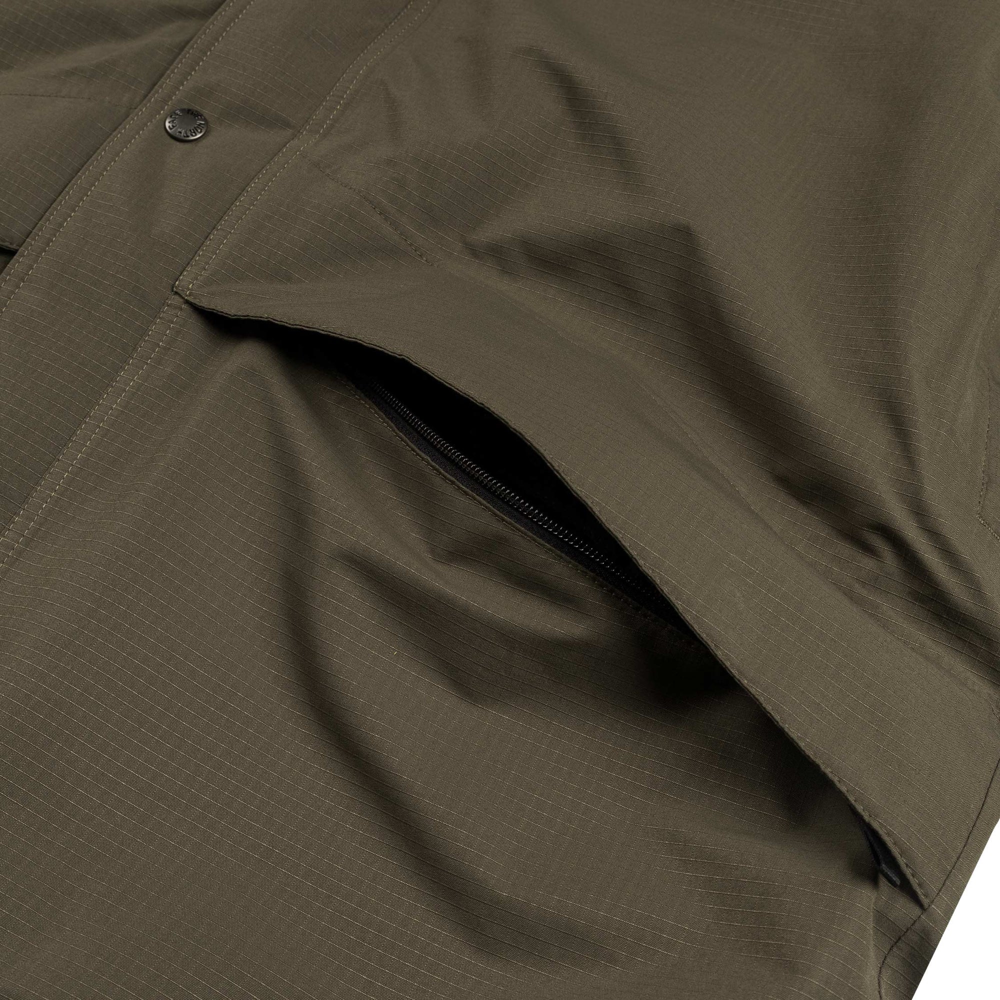Оригінальна Mountain Down Jacket The north face – детальний вид