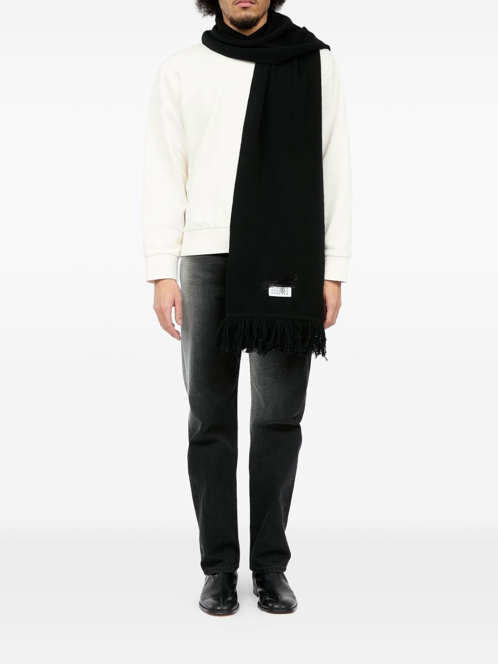 Ribbed Fringed Scarf Maison margiela оригінал – Купити в Україні – вид ззаду