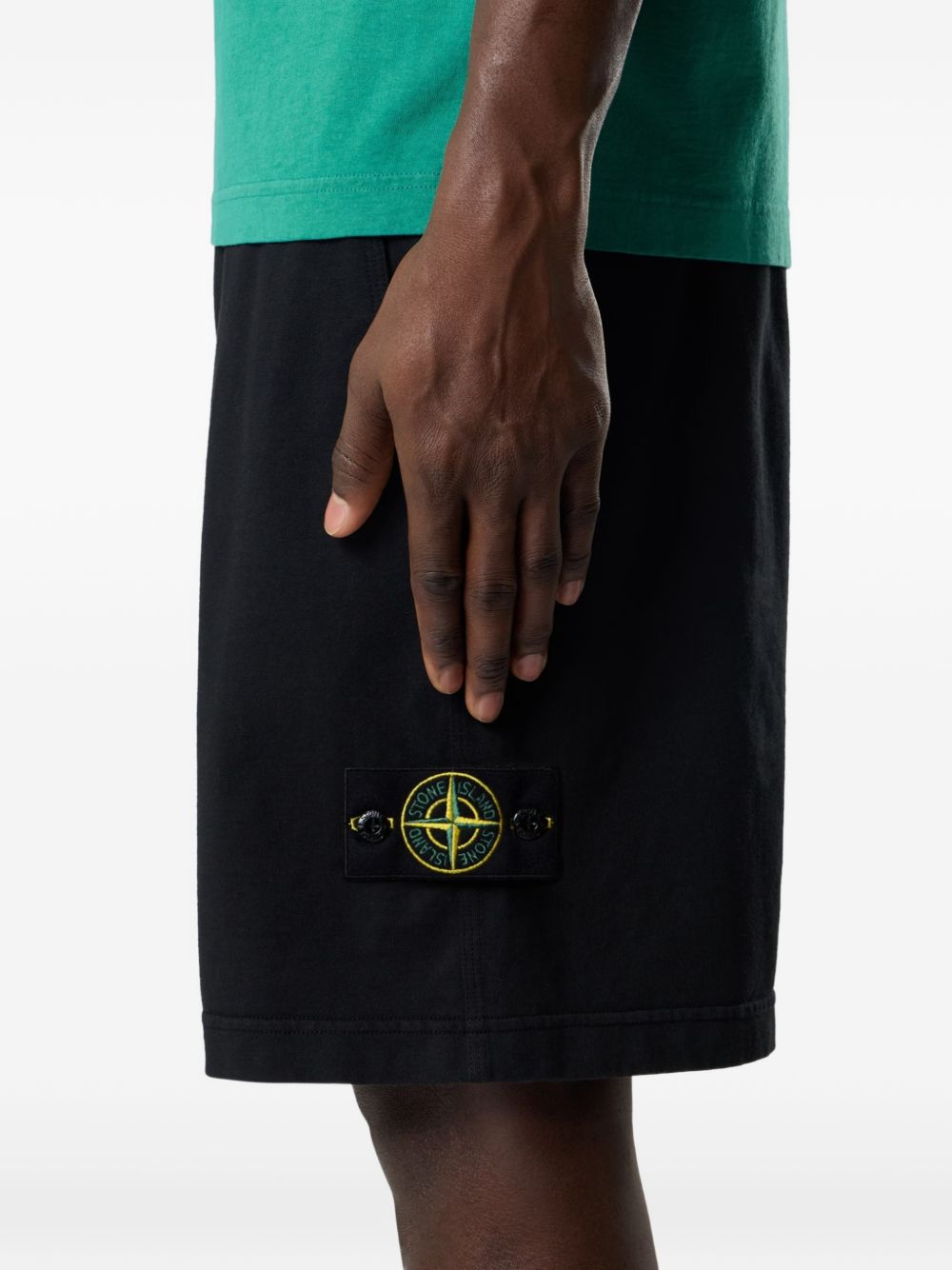 Logo Patch Shorts Stone island оригінал – Купити в Україні – збільшений вид