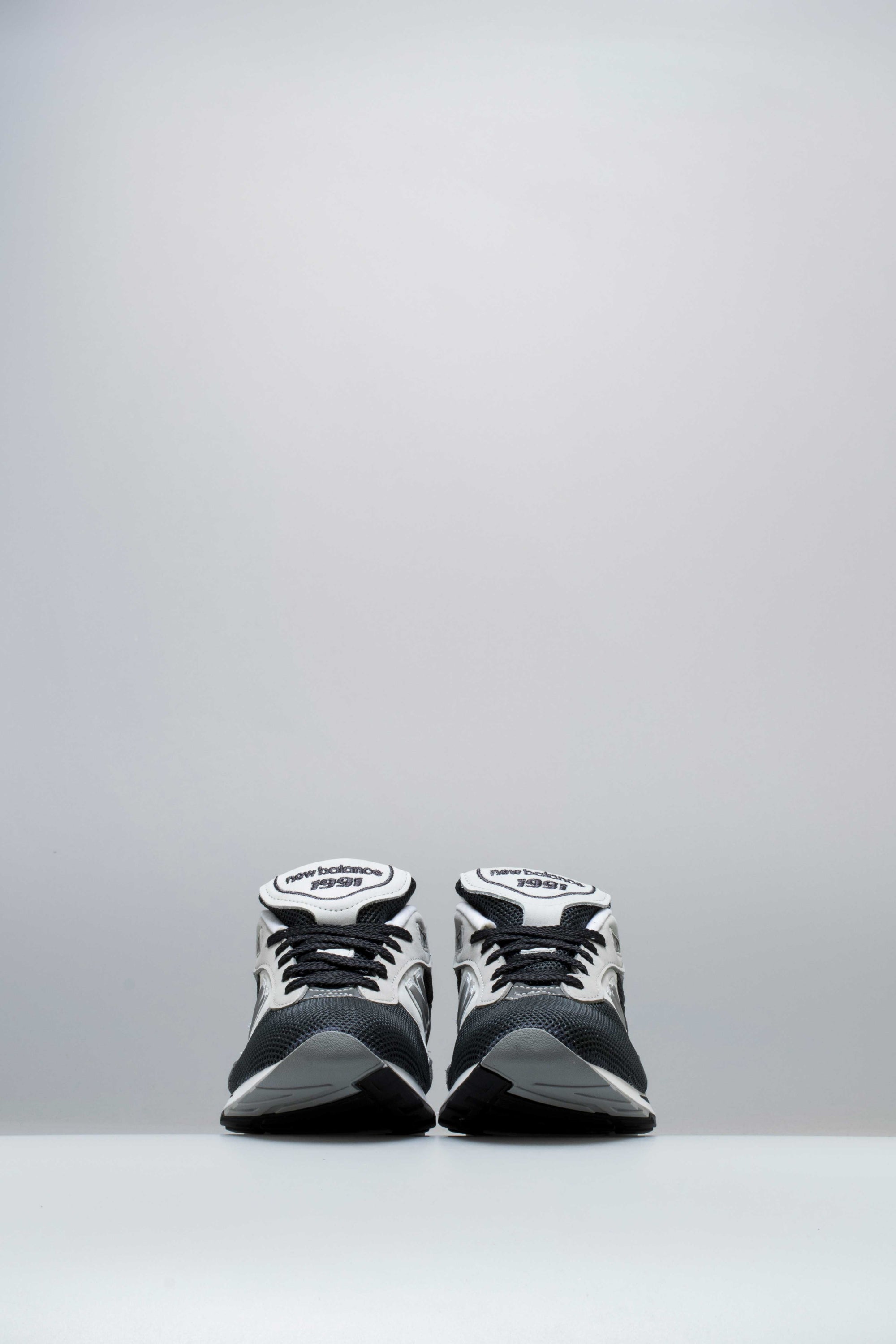 New balance Footwear оригінал | Швидка доставка Україна – вид ззаду