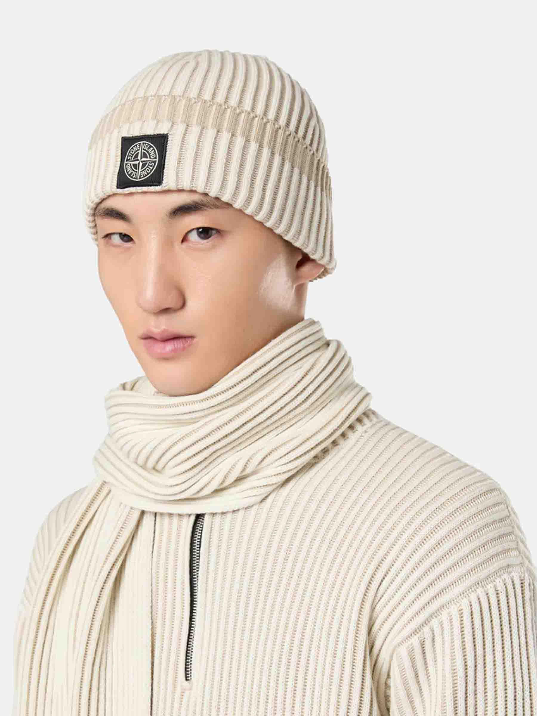 Logo Wool Cap Stone island – Гарантія оригінальності – вид ззаду - STONE ISLAND