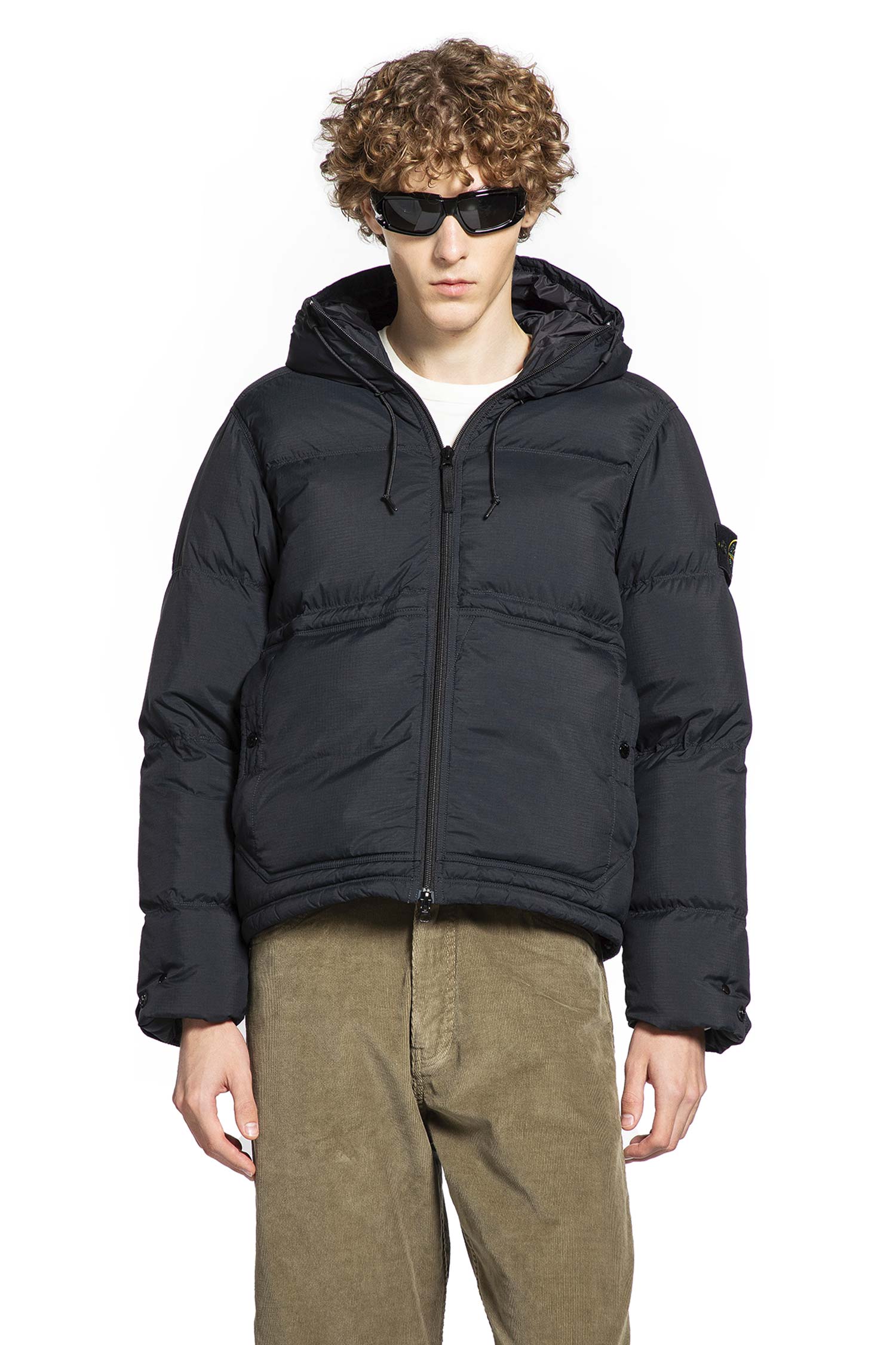 Stone island Outerwear оригінал | Швидка доставка Україна – боковий вид