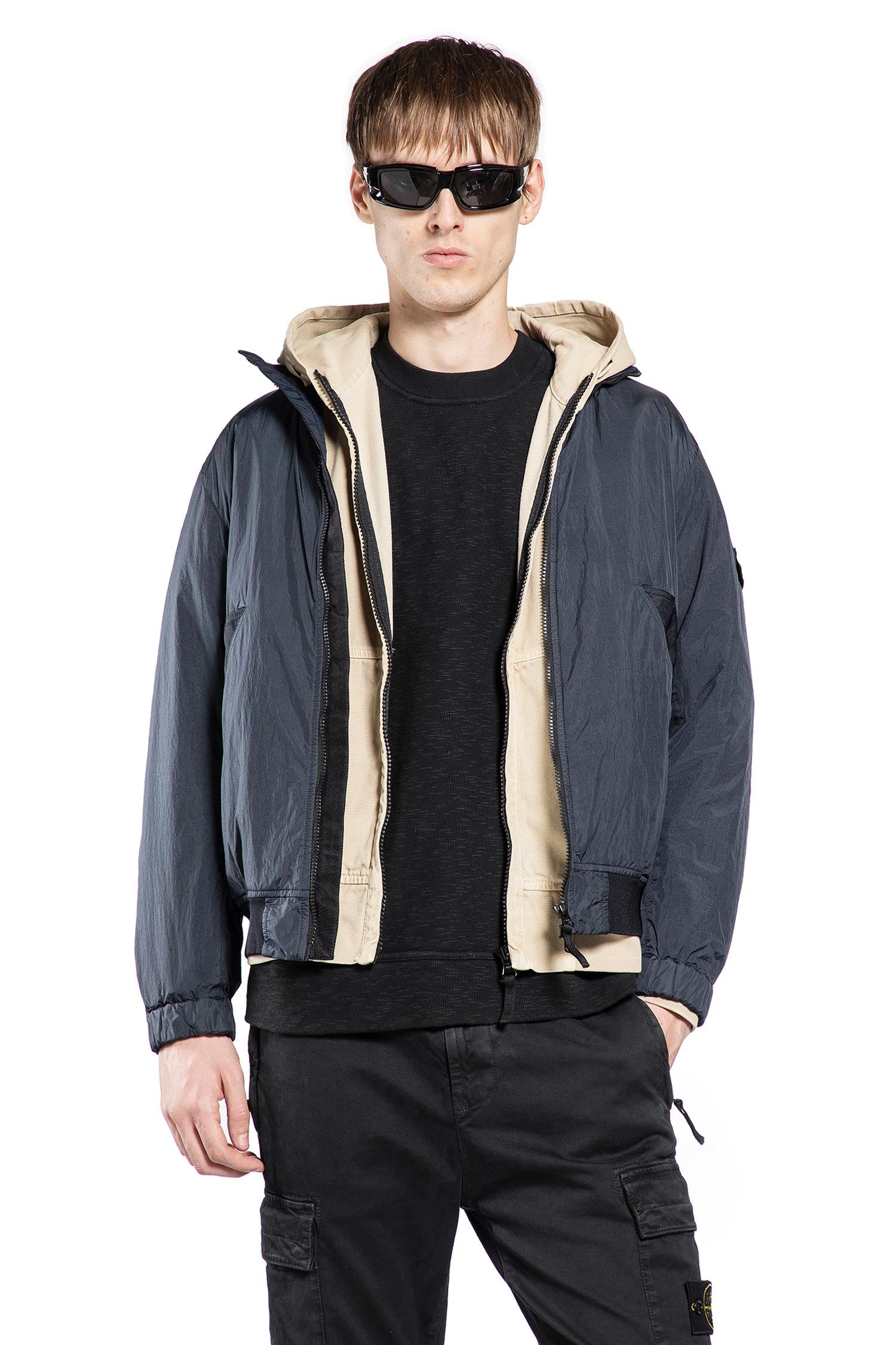 Оригінальна 4100111 Crinkle Reps Nylon Jacket Stone island – боковий вид