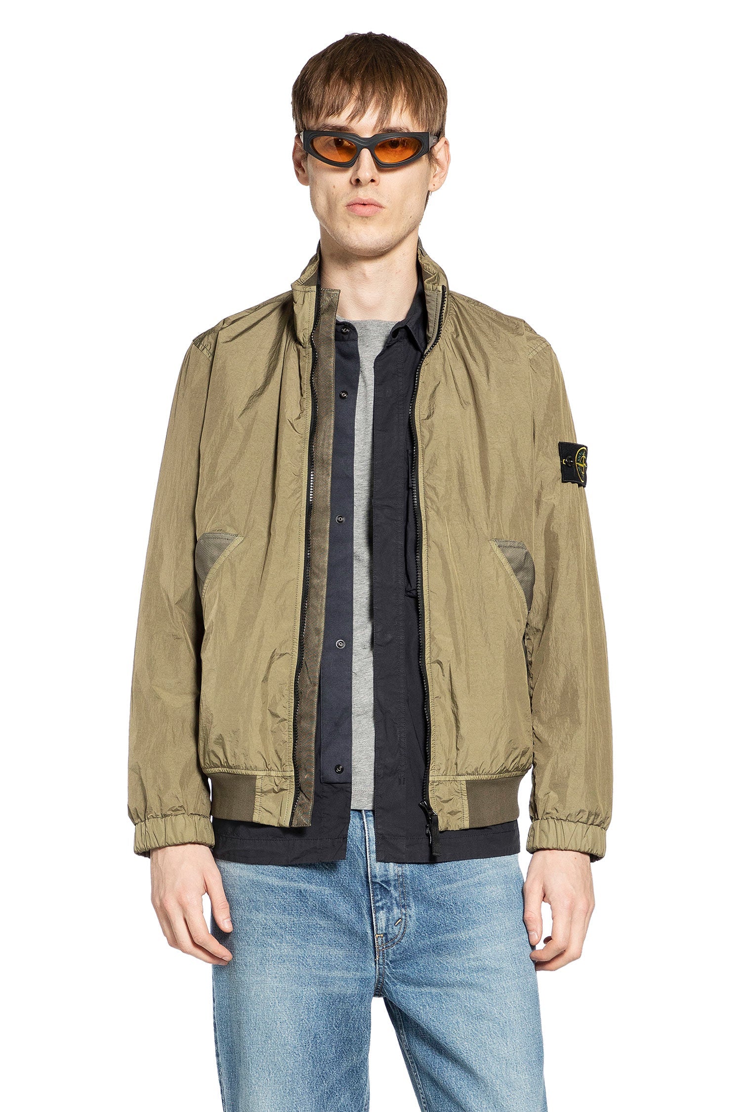 Stone island Outerwear оригінал | Швидка доставка Україна – боковий вид