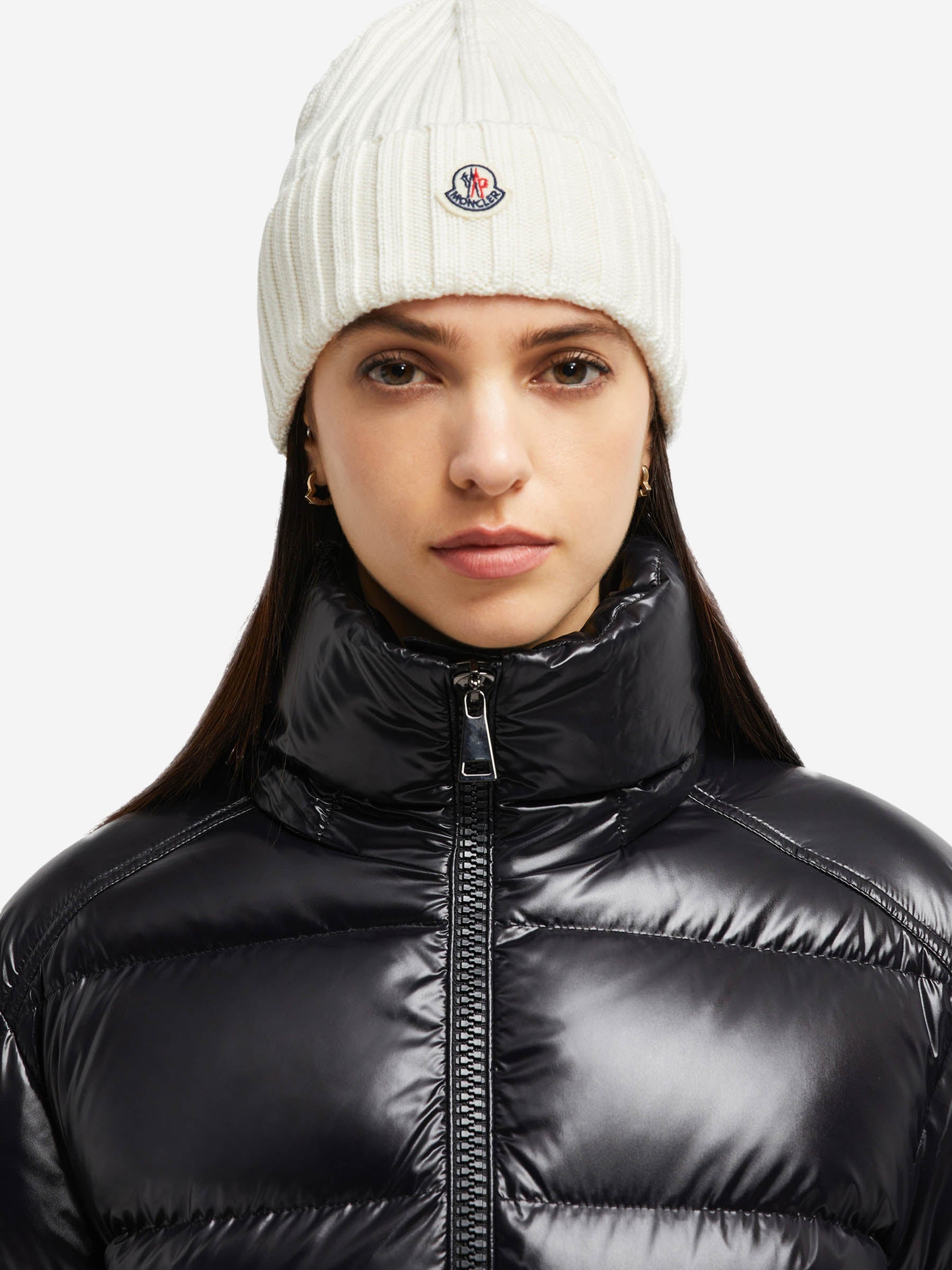 Wool Logo Beanie Moncler – Гарантія оригінальності – вид ззаду - MONCLER