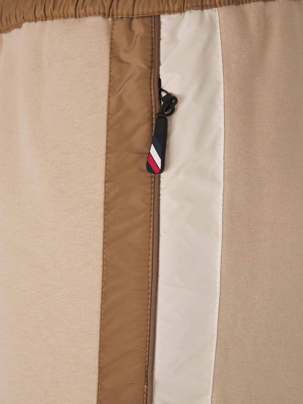 Оригінальна Grenoble Technical Joggers Moncler – збільшений вид