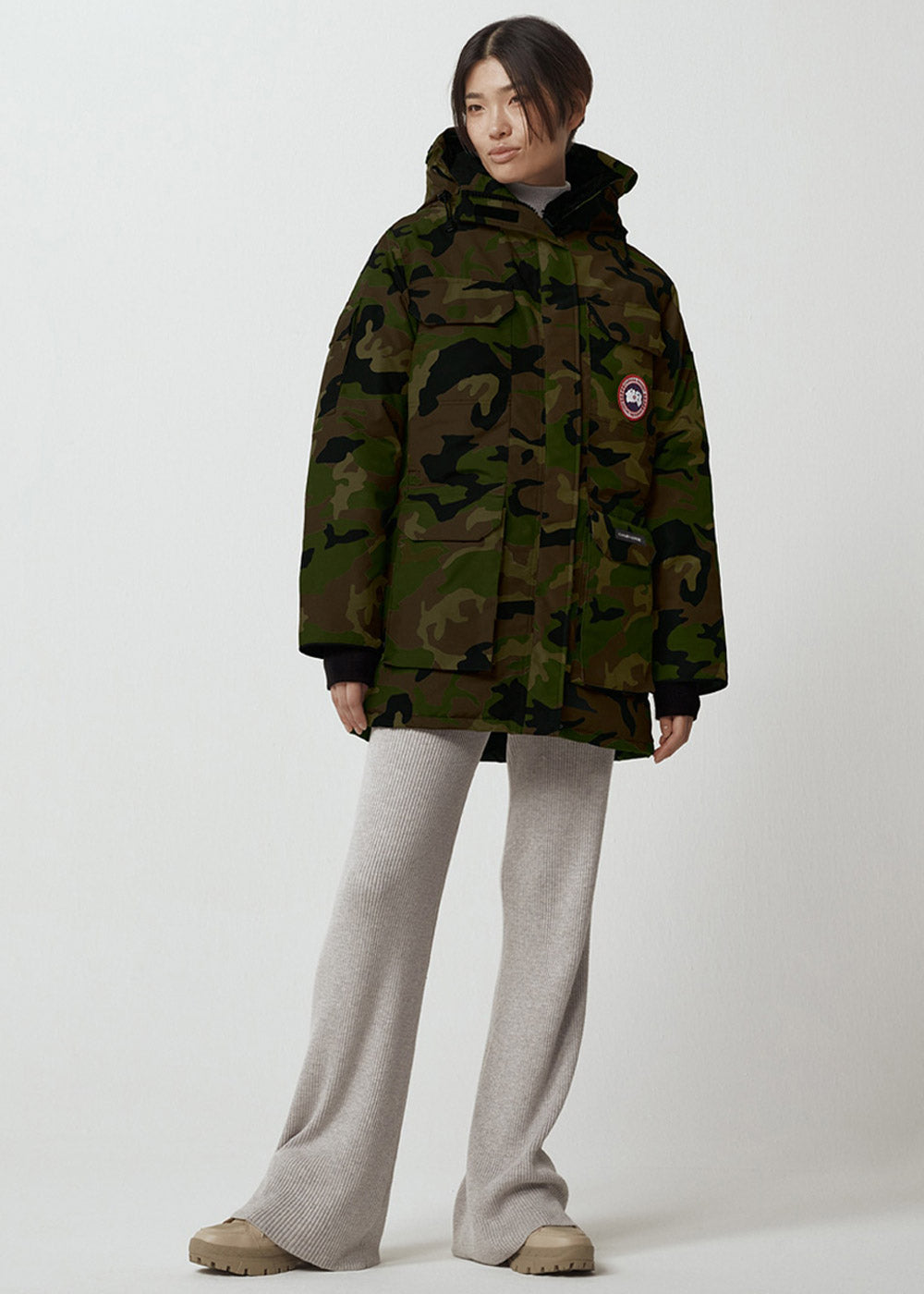 Оригінальна Classic Camo Expedition Down Parka Canada goose – вид ззаду