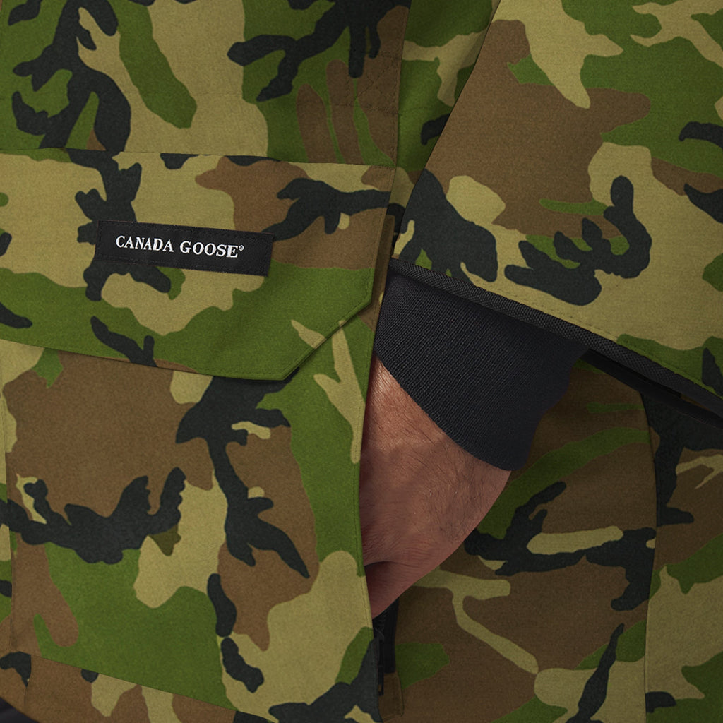 Mens Expedition Parka Print Canada goose – Гарантія оригінальності – збільшений вид