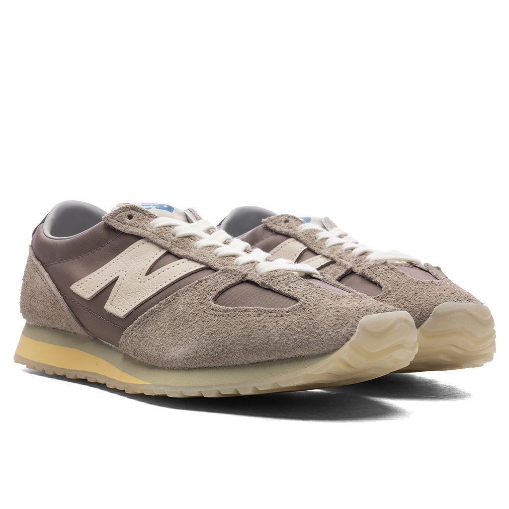 New balance Footwear оригінал | Швидка доставка Україна – вид ззаду