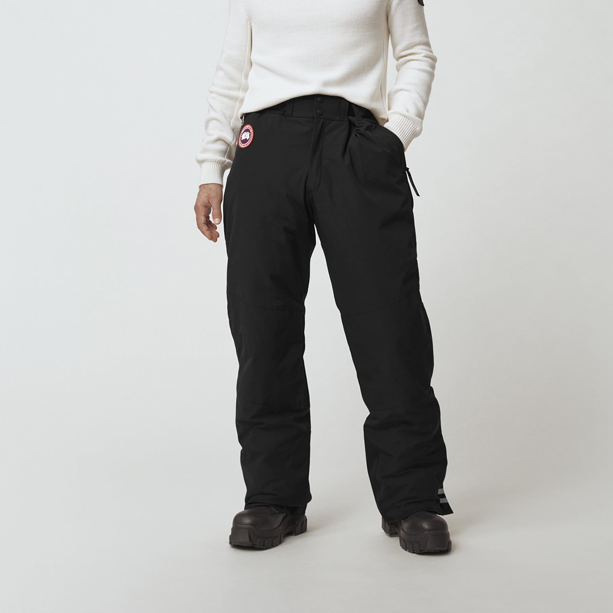 Оригінальна Mens Tundra Down Pants Black Canada goose – вид ззаду