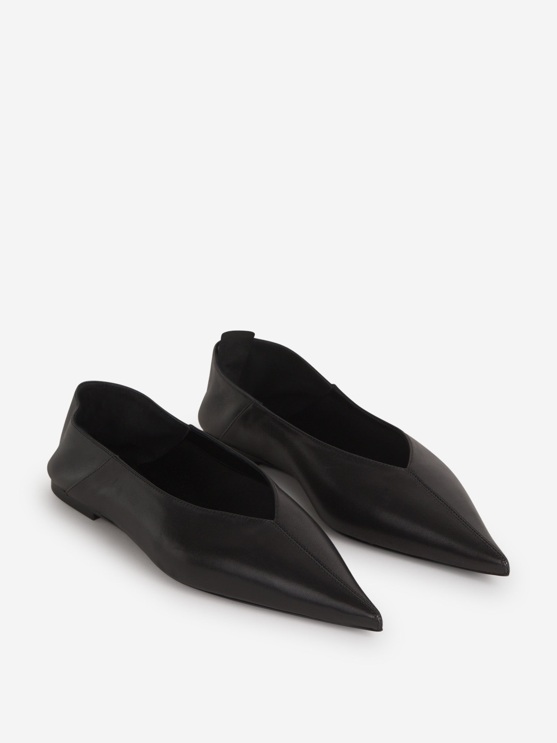 Оригінальна Nour Leather Pointed Ballerinas Saint laurent – вид ззаду