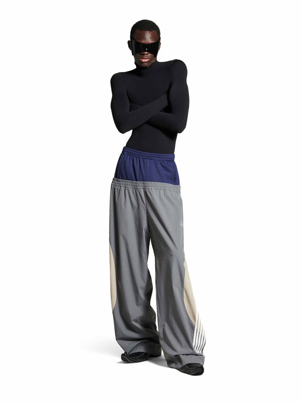 Joggers Sport Cut-Up Balenciaga – Гарантія оригінальності – вид ззаду
