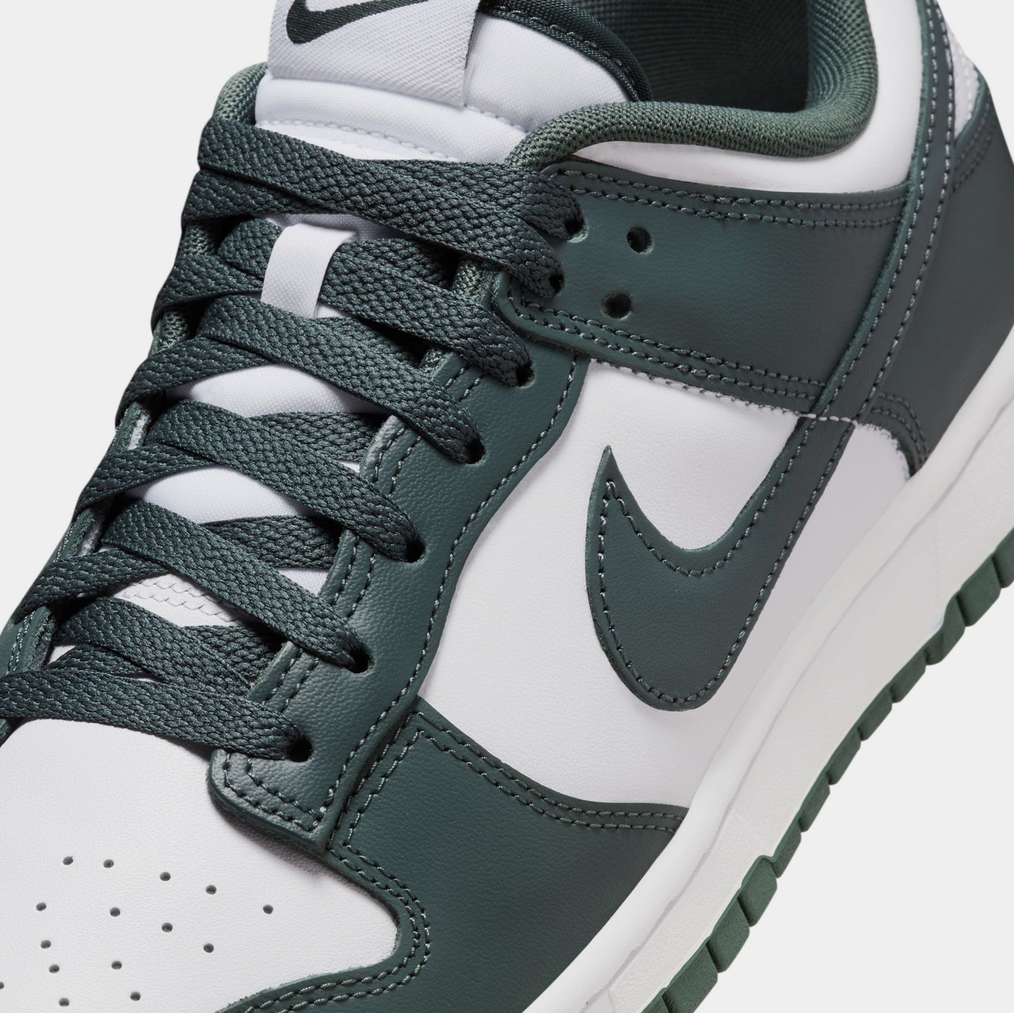 Dunk Low Retro Mens Lifestyle Shoes Nike оригінал – Купити в Україні – вид ззаду