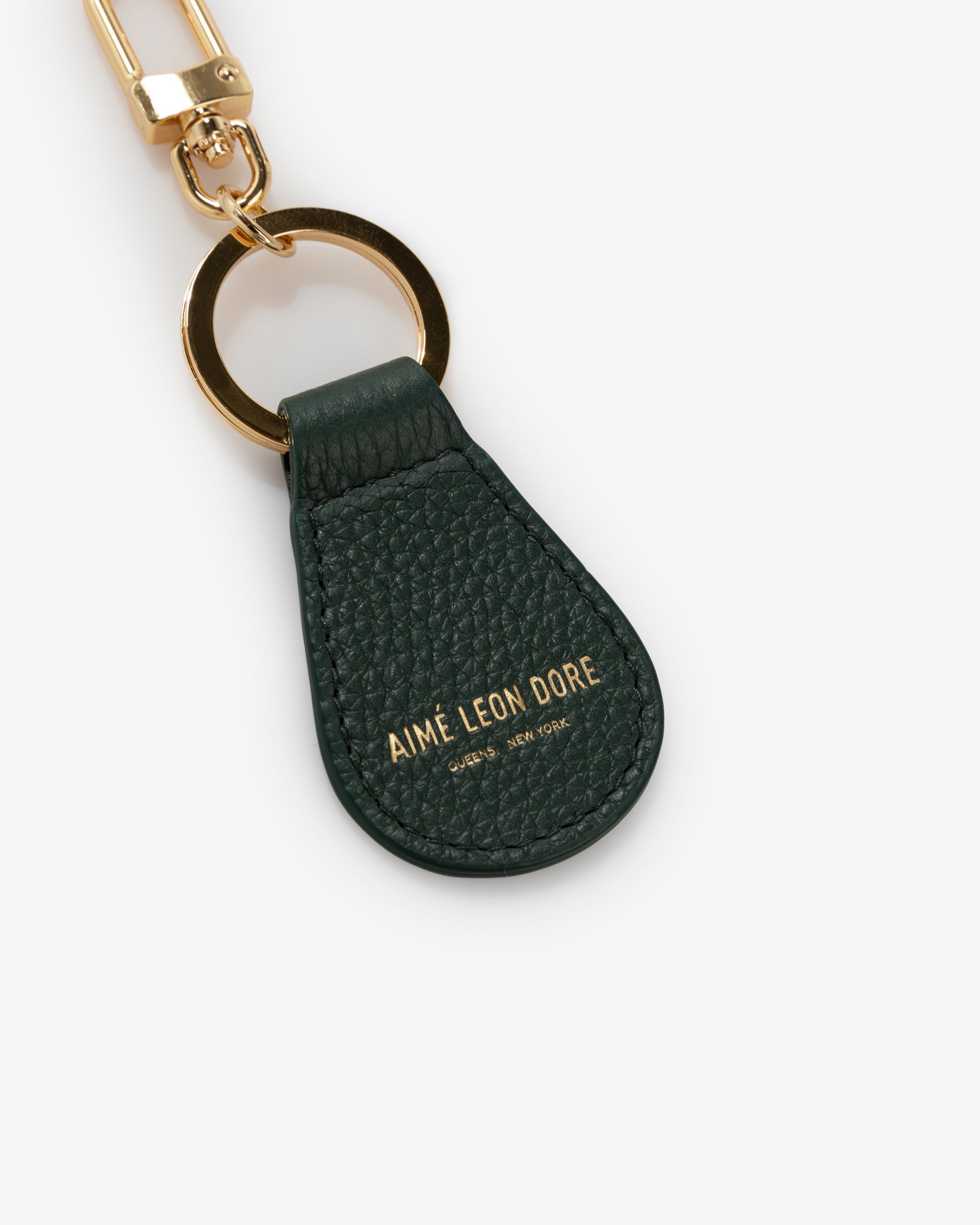 Оригінальна Leather Key Fob Aime leon dore – детальний вид
