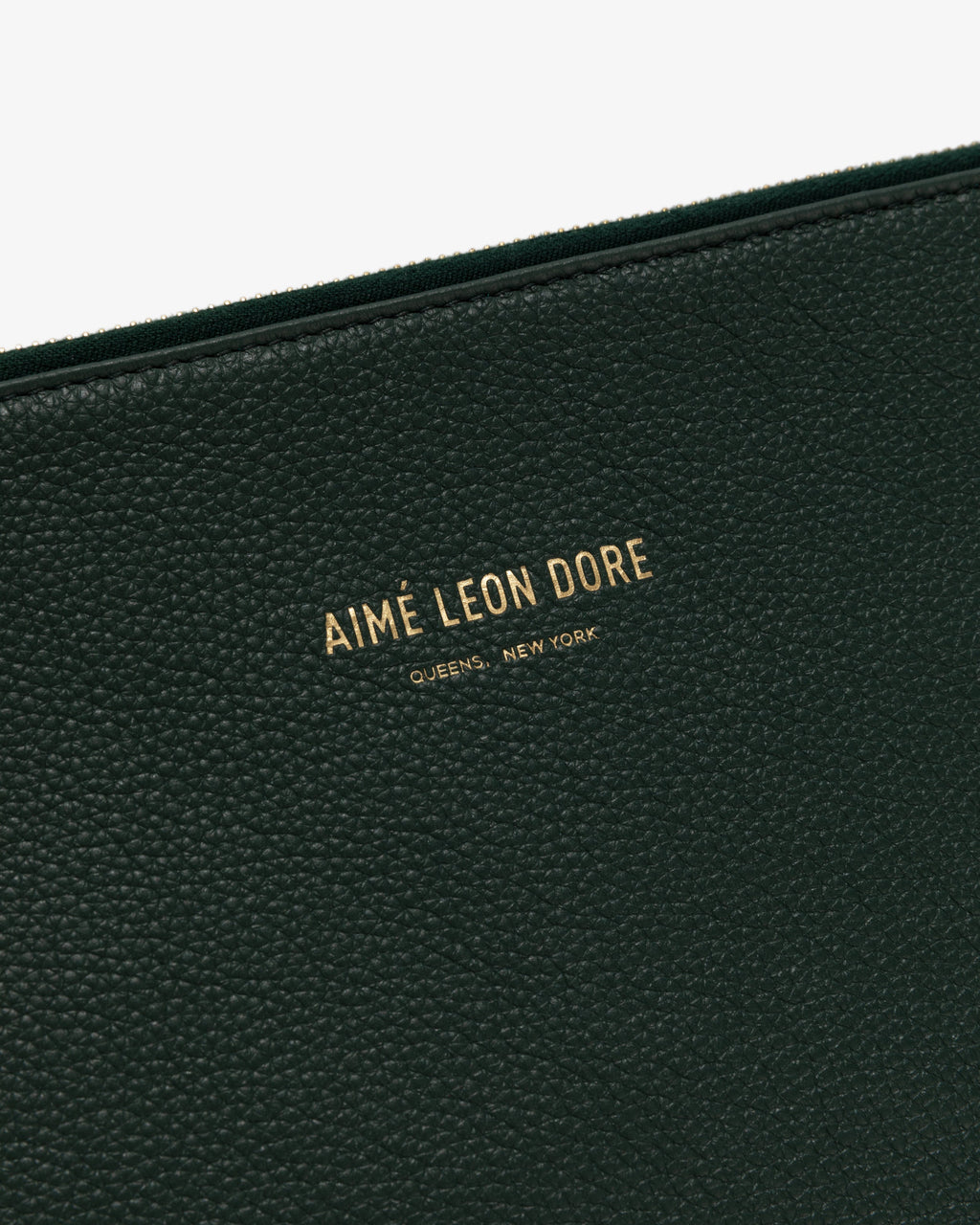 Оригінальна Medium Leather Pouch Aime leon dore – детальний вид