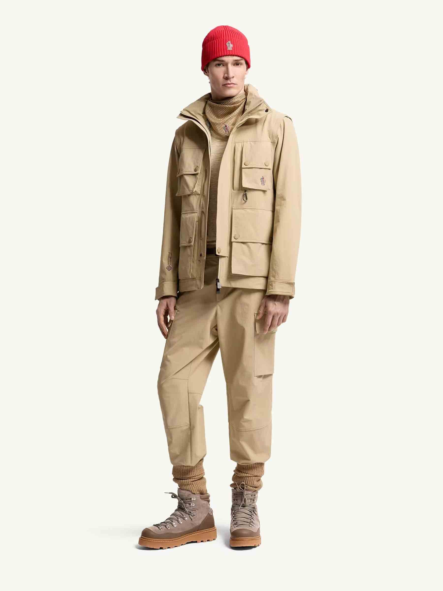 Moncler Outerwear оригінал | Швидка доставка Україна – вид ззаду