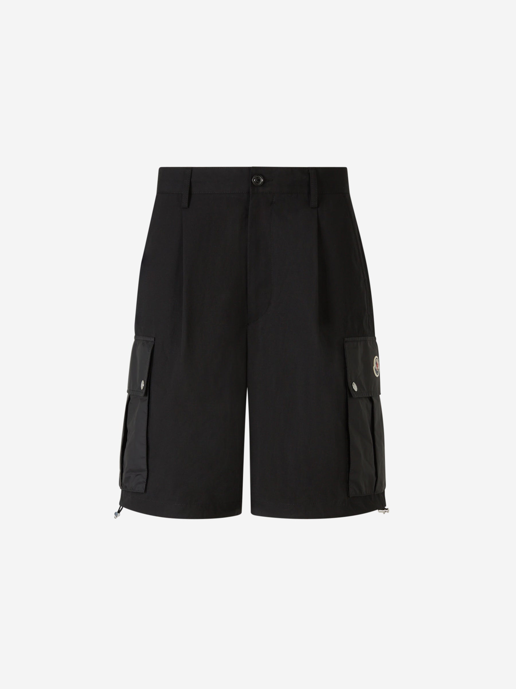 Оригінальна Technical Cargo Bermuda Shorts Moncler – боковий вид