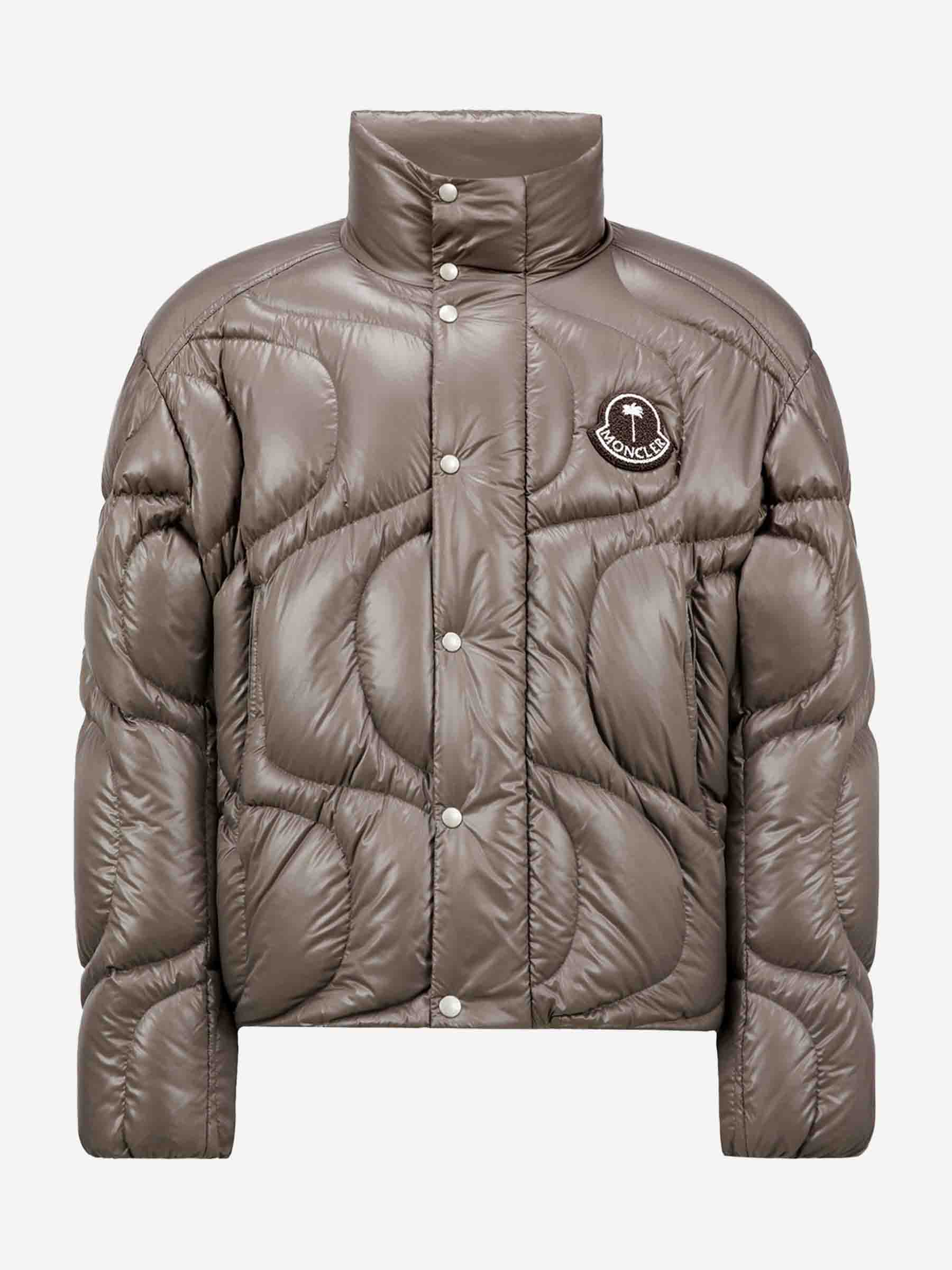 Moncler Outerwear оригінал | Швидка доставка Україна – боковий вид