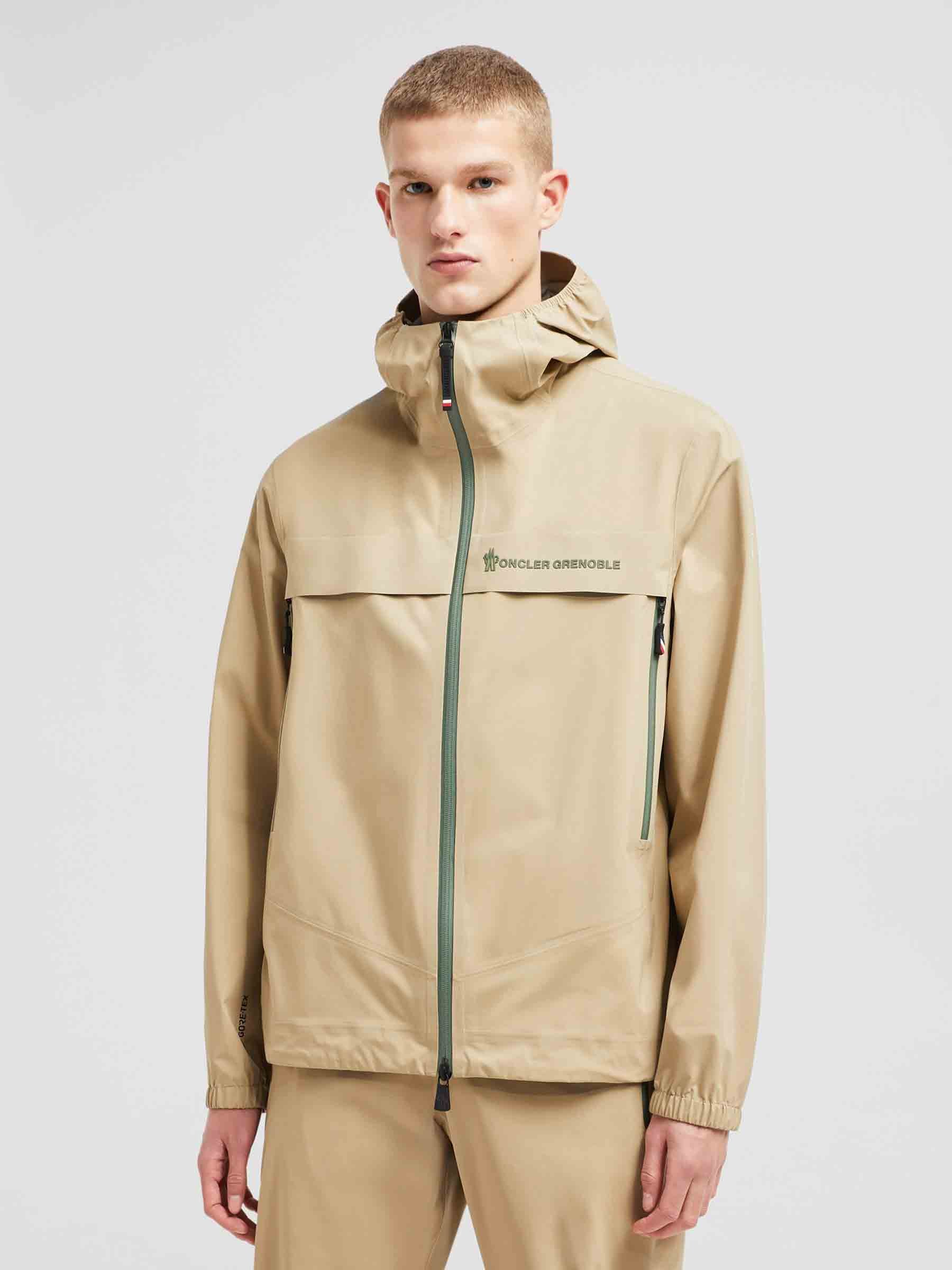 Shipton Technical Jacket Moncler – Гарантія оригінальності – вид ззаду
