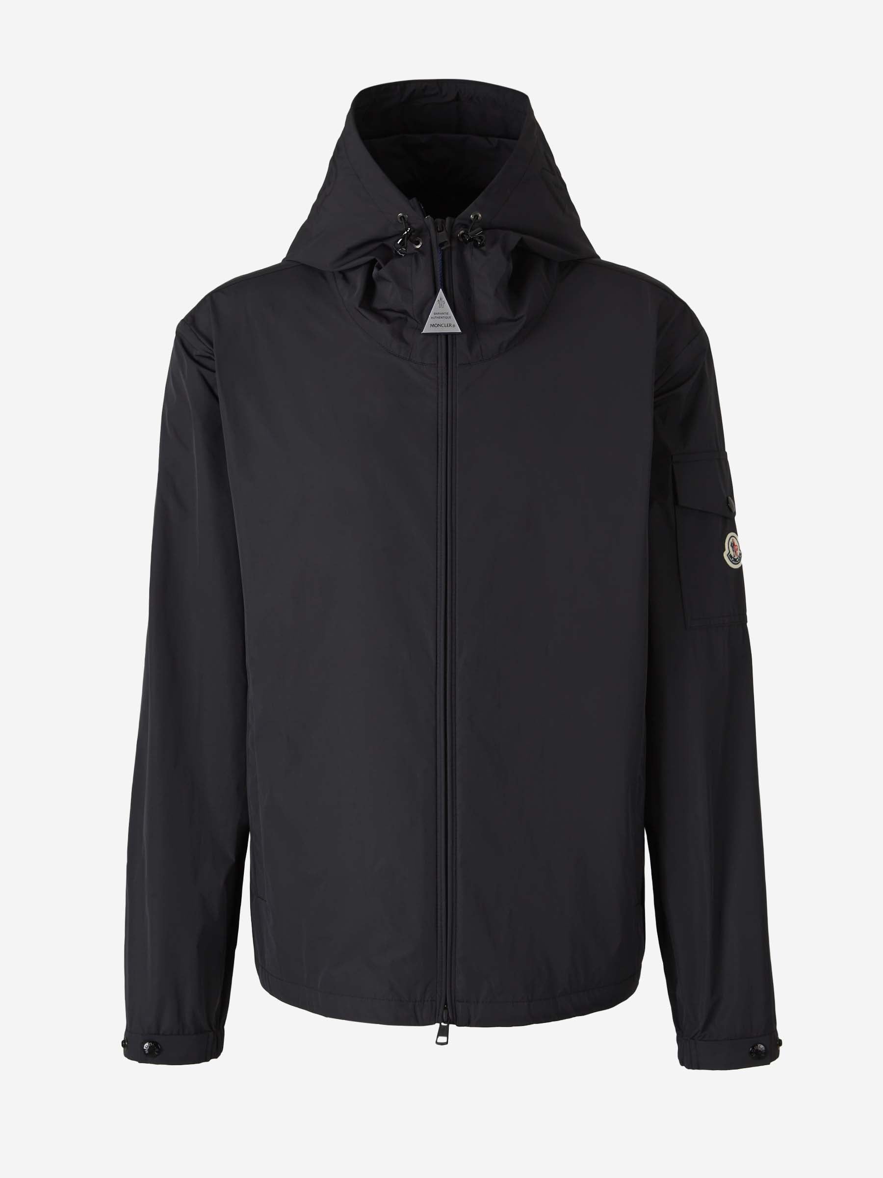 Moncler Outerwear оригінал | Швидка доставка Україна – боковий вид