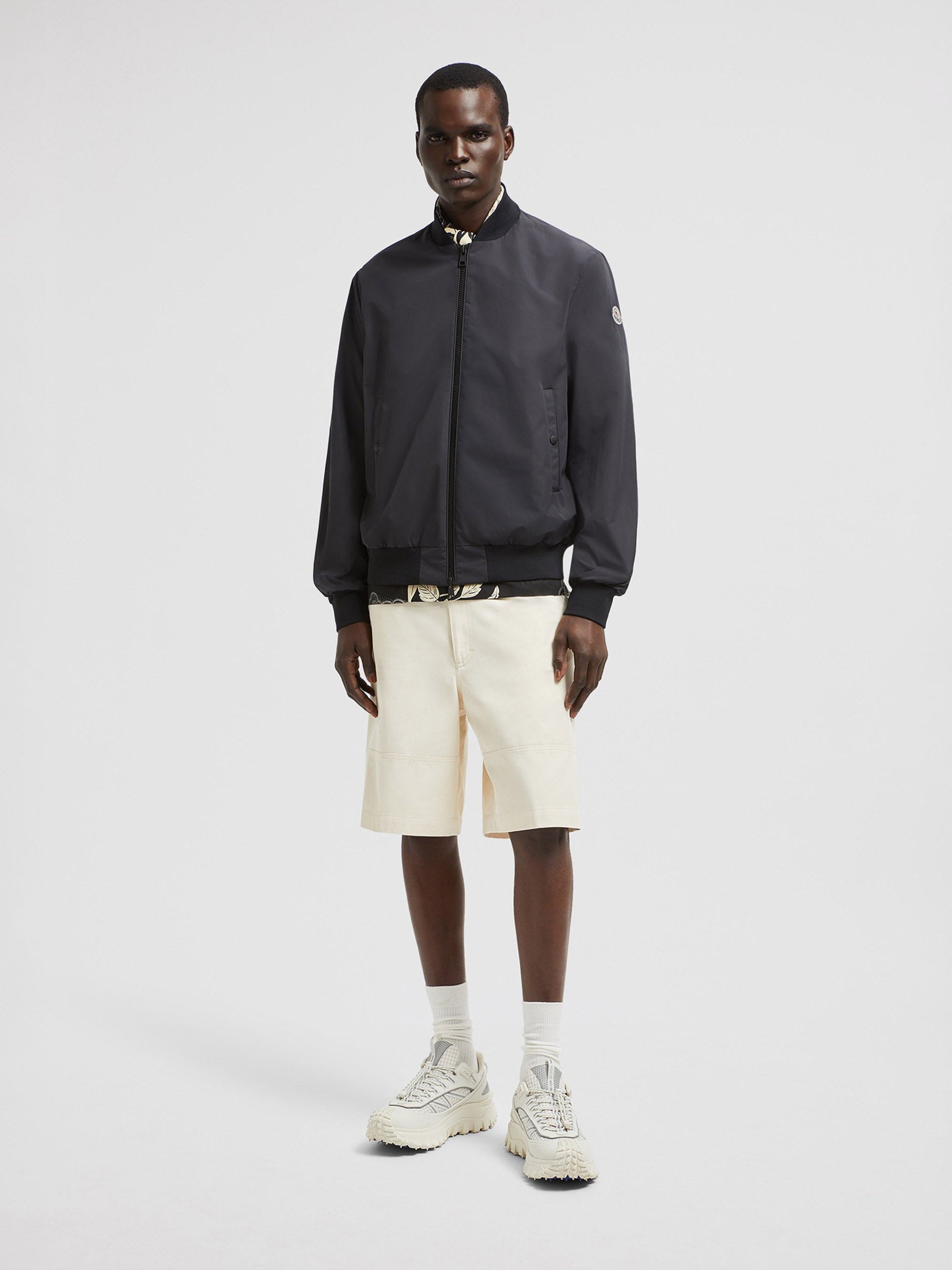 Grammot Logo Bomber Jacket Moncler оригінал – Купити в Україні – вид ззаду
