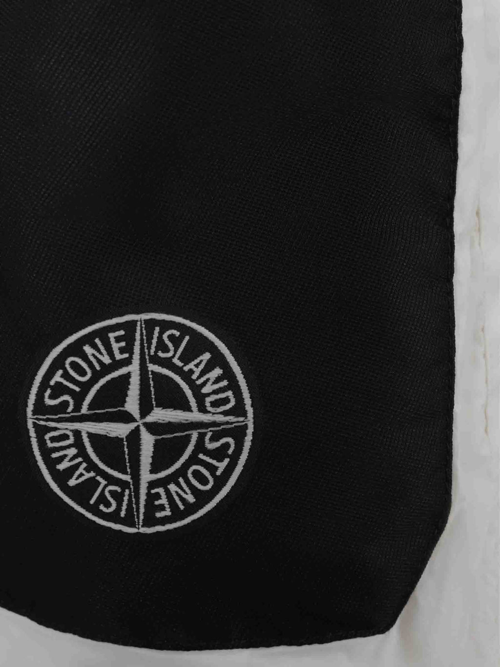 Оригінальна Padded Jacket Stone island – збільшений вид