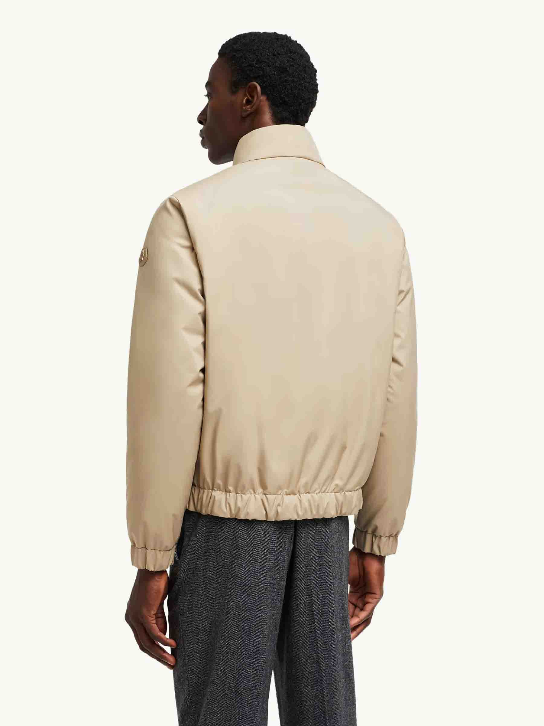 Short Down Jacket Luserna Moncler оригінал – Купити в Україні – детальний вид