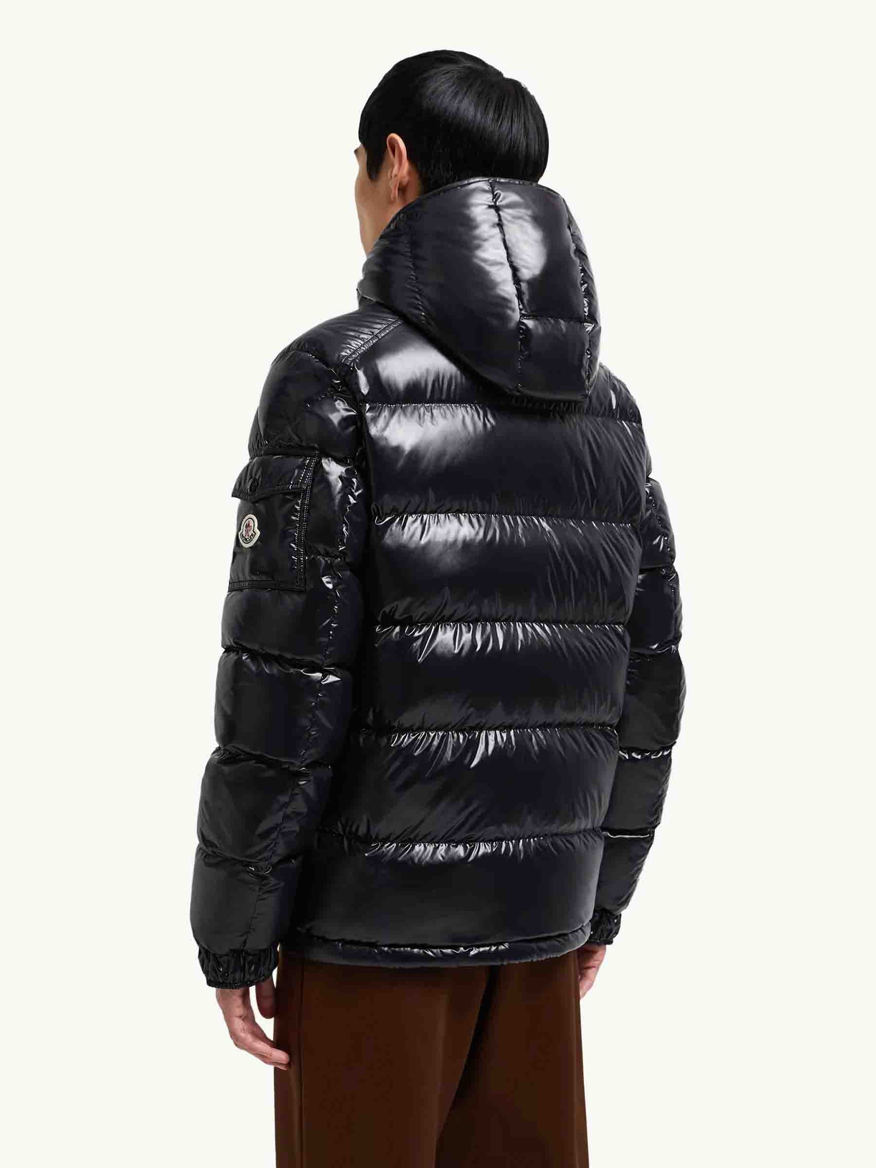 Оригінальна Short Down Jacket Maya Moncler – детальний вид
