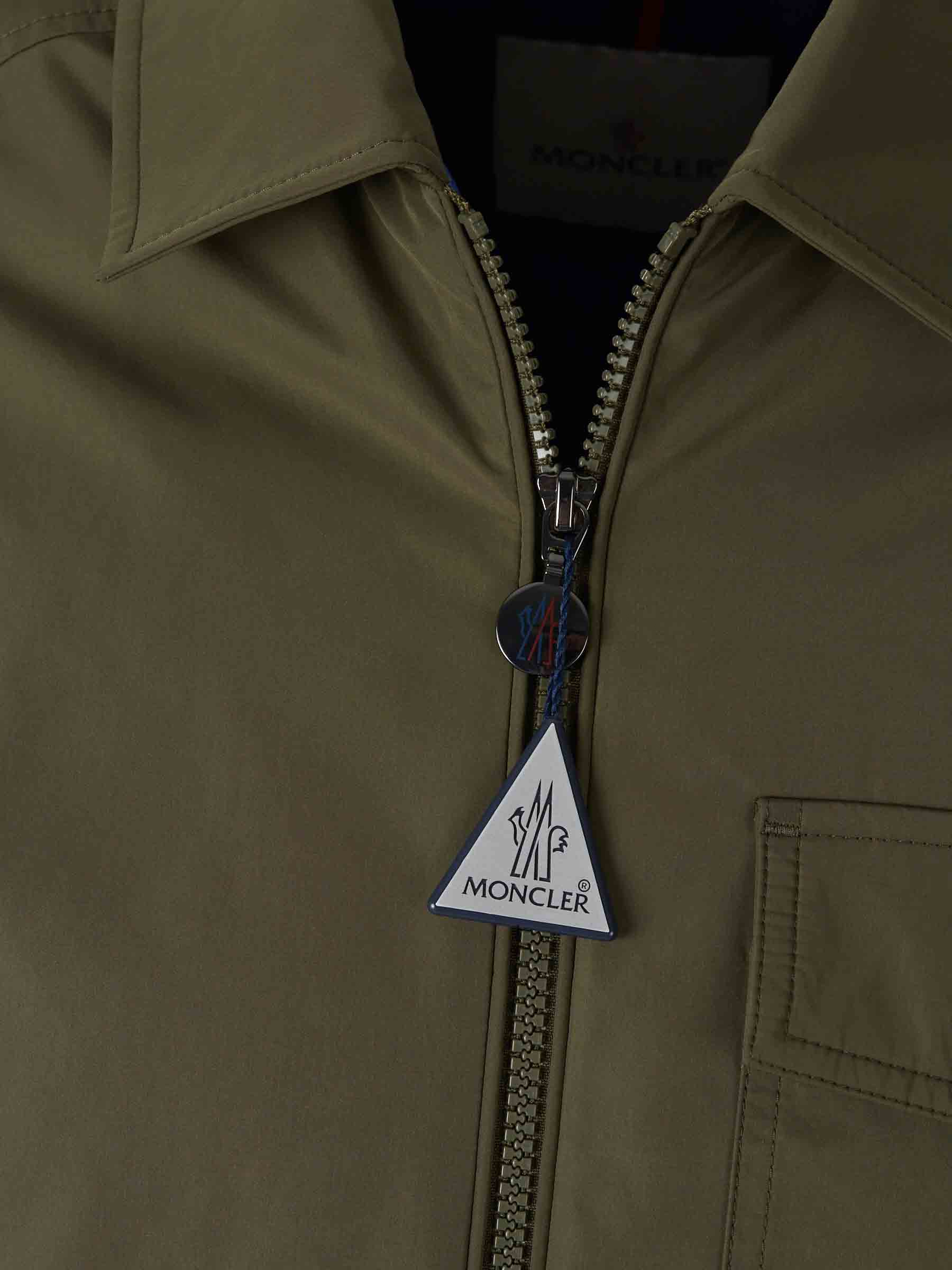 Vigeon Padded Jacket Moncler оригінал – Купити в Україні – детальний вид