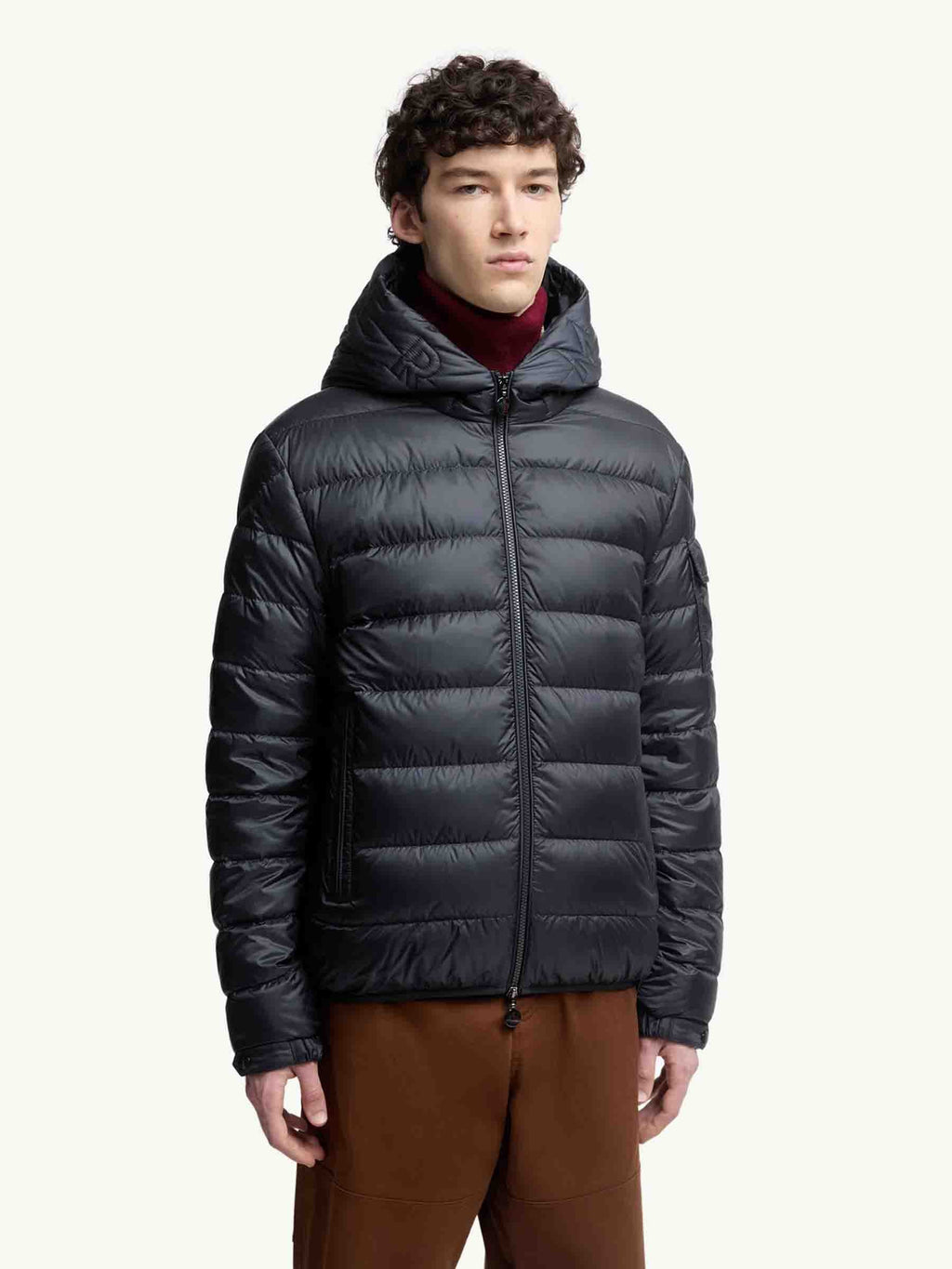 Moncler Bottoms оригінал | Швидка доставка Україна – вид ззаду